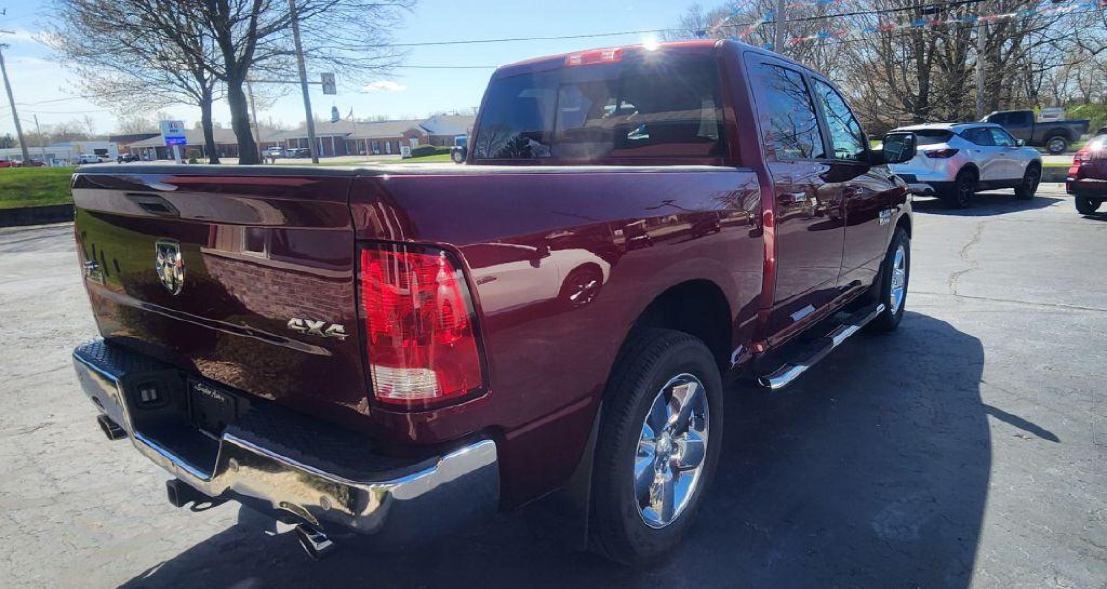 2016 BURGUN RAM 1500 SLT - 4WD (3C6RR7LT7GG) with an 5.7L engine, Automatic transmission, located at 101 S. Halleck St., DeMotte, 46310, (219) 987-2922, 41.202343, -87.198189 - Photo #2