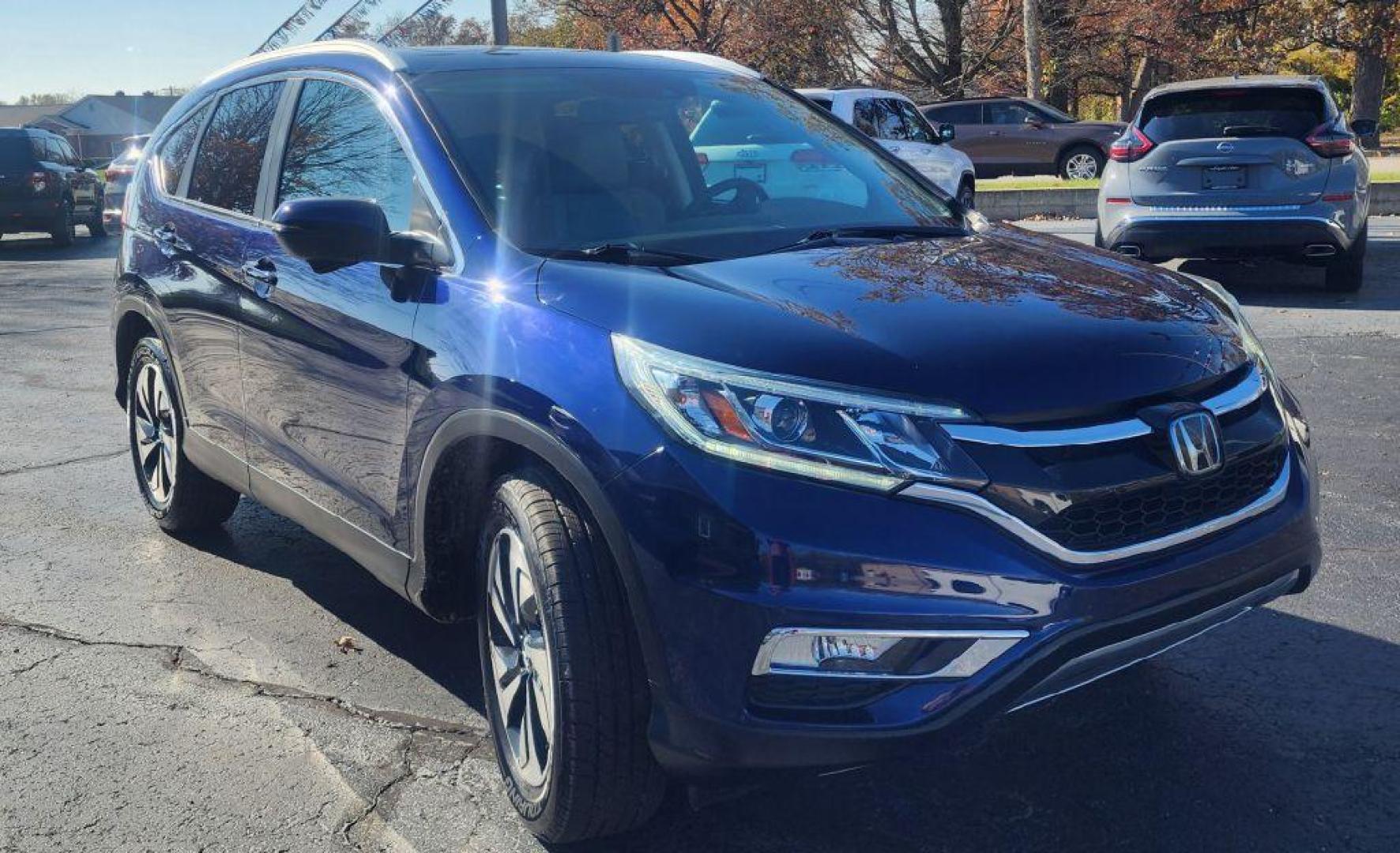 2015 BLUE /Gray, leather HONDA CR-V TOURING - AWD (5J6RM4H93FL) with an 2.4L engine, Continuously Variable transmission, located at 101 S. Halleck St., DeMotte, 46310, (219) 987-2922, 41.202343, -87.198189 - Photo#1