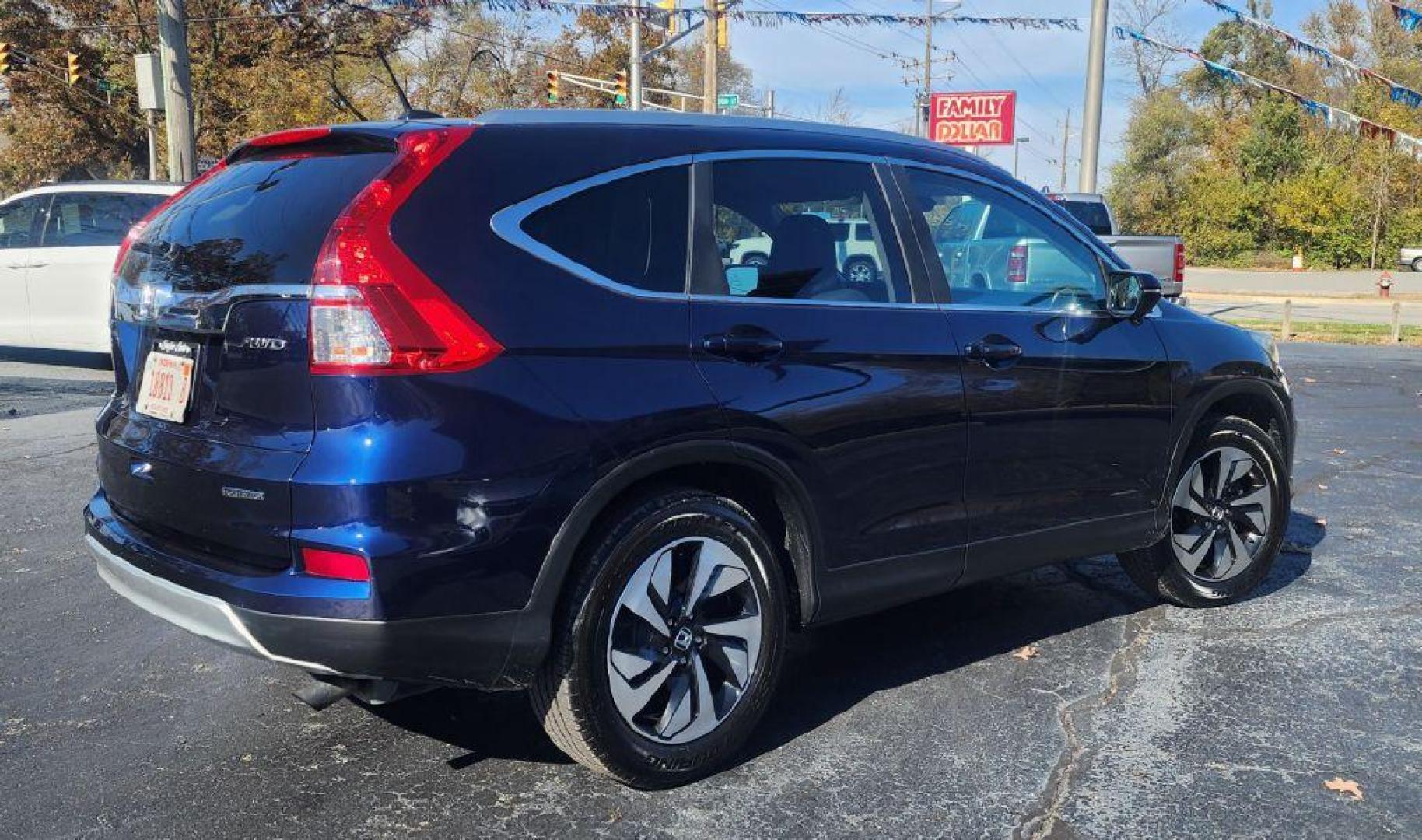 2015 BLUE /Gray, leather HONDA CR-V TOURING - AWD (5J6RM4H93FL) with an 2.4L engine, Continuously Variable transmission, located at 101 S. Halleck St., DeMotte, 46310, (219) 987-2922, 41.202343, -87.198189 - Photo#2