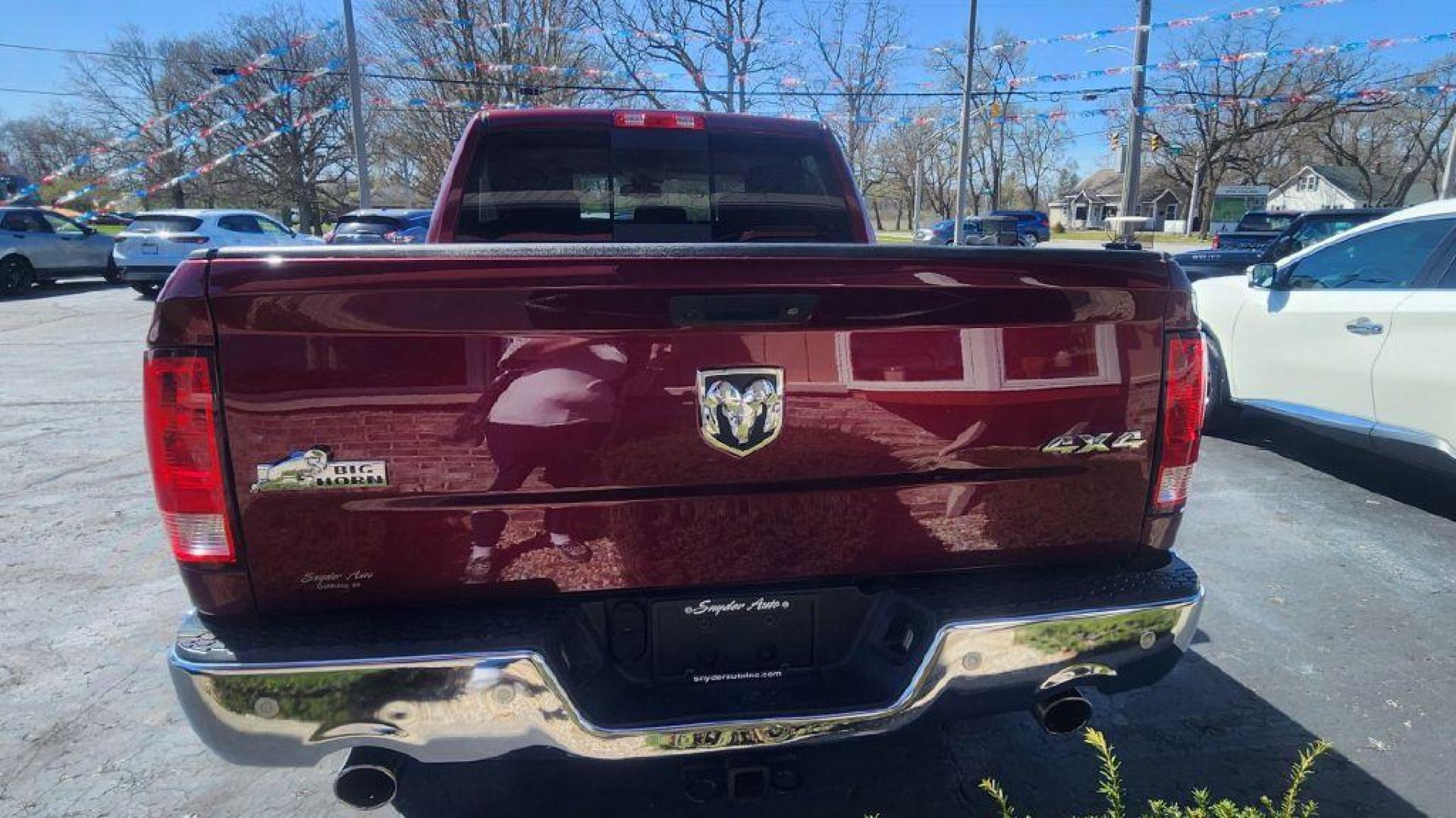 2016 BURGUN RAM 1500 SLT - 4WD (3C6RR7LT7GG) with an 5.7L engine, Automatic transmission, located at 101 S. Halleck St., DeMotte, 46310, (219) 987-2922, 41.202343, -87.198189 - Photo#4