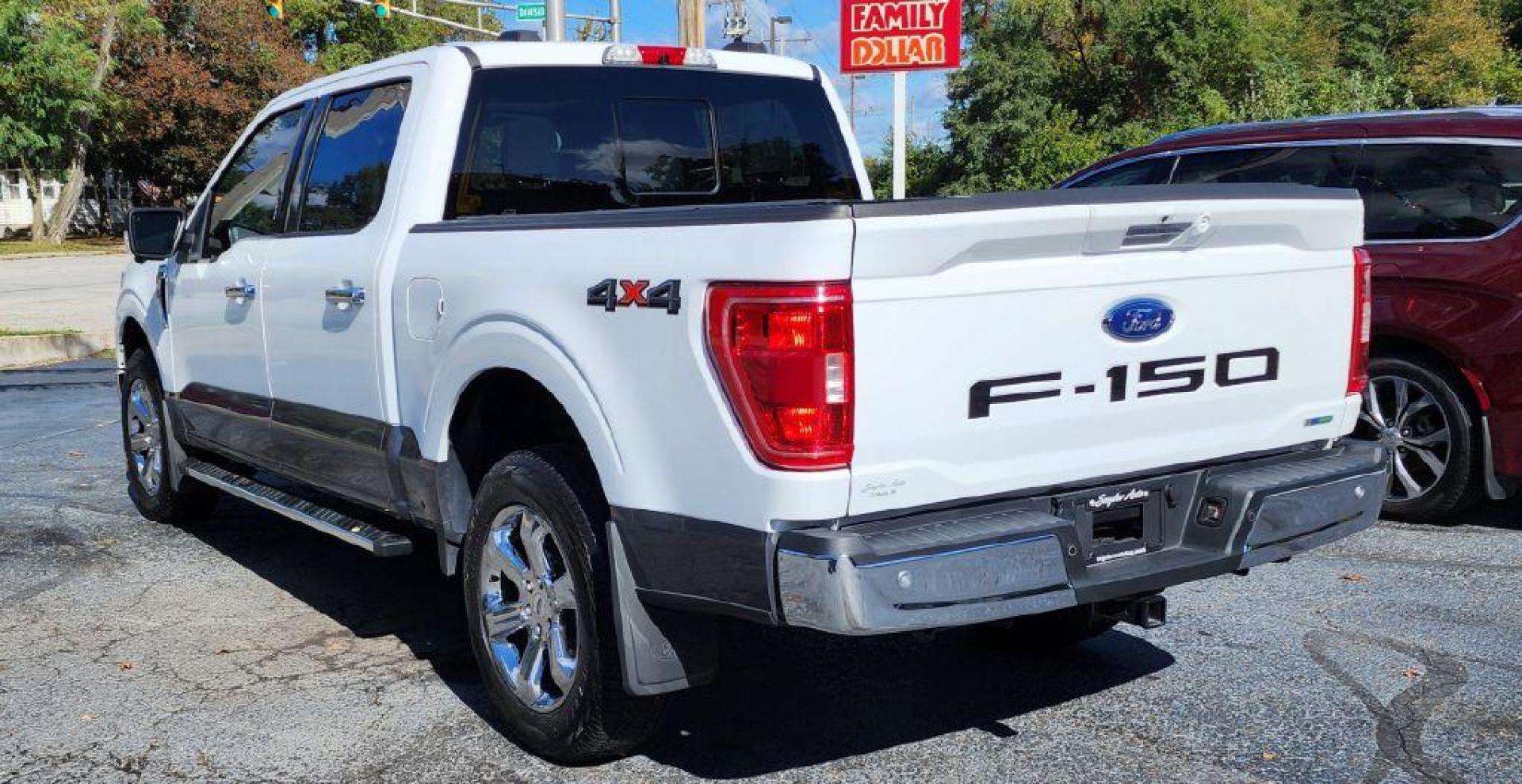 2022 WHITE FORD F150 SUPERCREW - 4WD (1FTFW1E81NK) with an 3.5L engine, Automatic transmission, located at 101 S. Halleck St., DeMotte, 46310, (219) 987-2922, 41.202343, -87.198189 - Photo#2