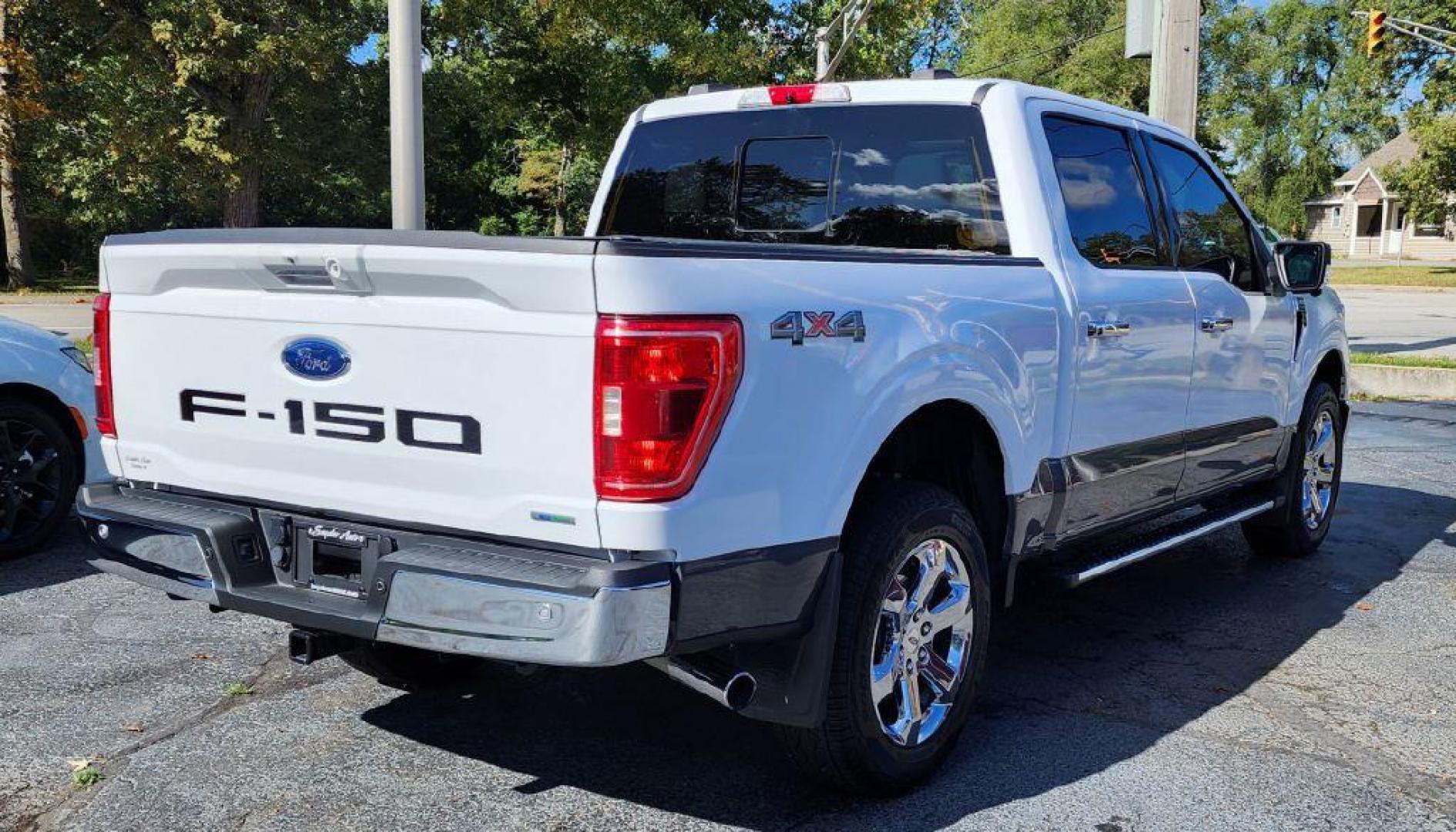 2022 WHITE FORD F150 SUPERCREW - 4WD (1FTFW1E81NK) with an 3.5L engine, Automatic transmission, located at 101 S. Halleck St., DeMotte, 46310, (219) 987-2922, 41.202343, -87.198189 - Photo#3