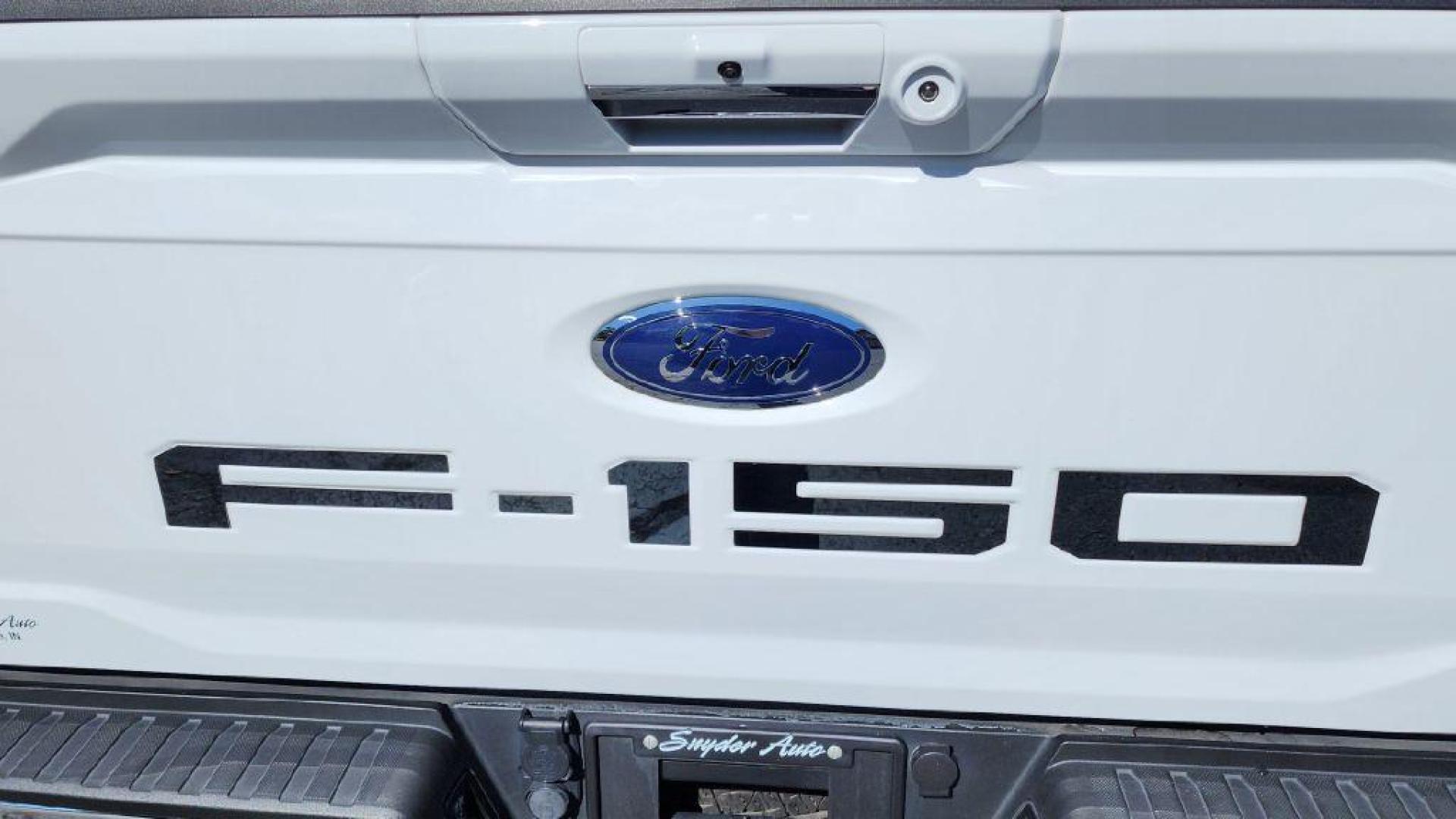 2022 WHITE FORD F150 SUPERCREW - 4WD (1FTFW1E81NK) with an 3.5L engine, Automatic transmission, located at 101 S. Halleck St., DeMotte, 46310, (219) 987-2922, 41.202343, -87.198189 - Photo#45