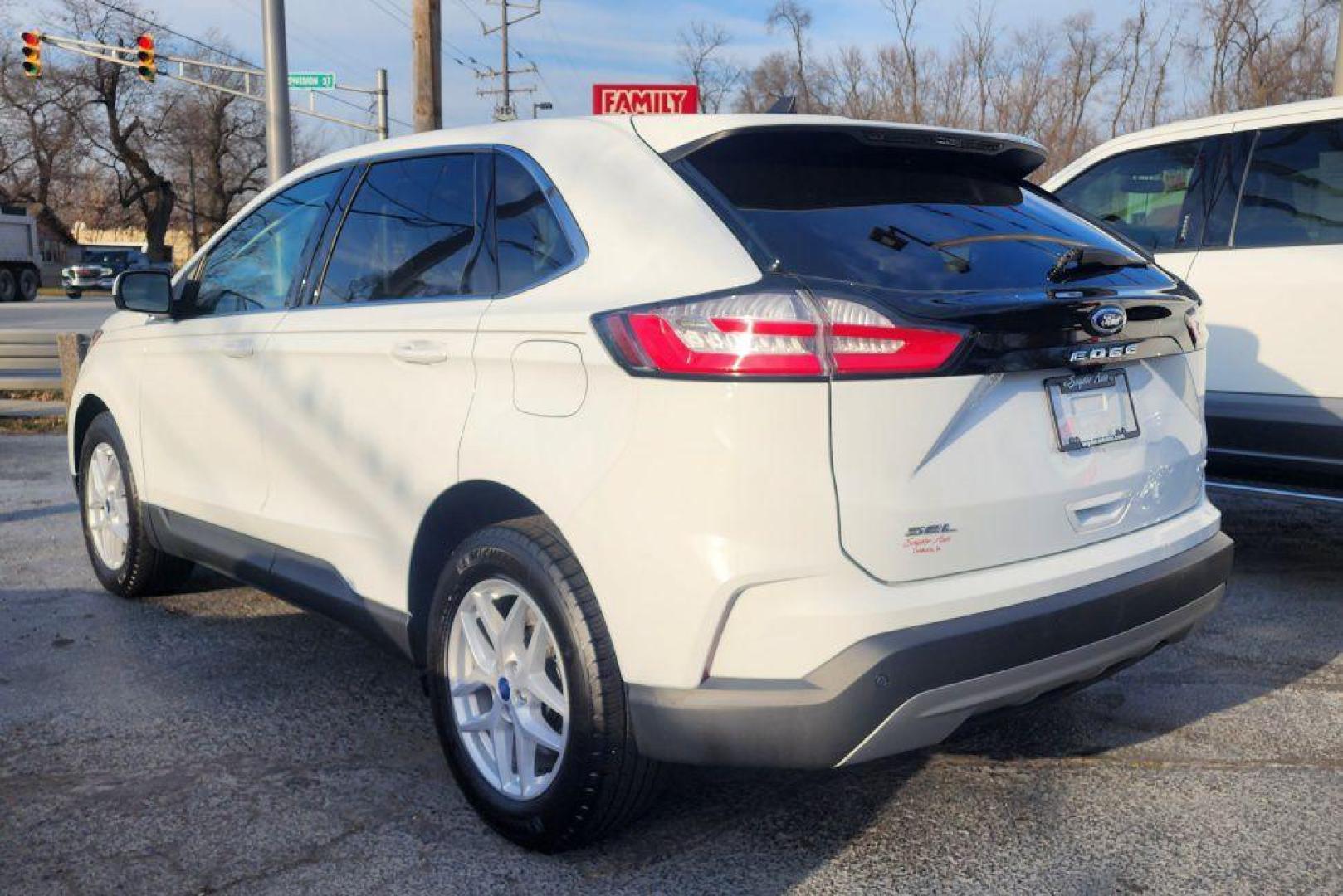 2022 WHITE FORD EDGE SEL - AWD (2FMPK4J9XNB) with an 2.0L engine, Automatic transmission, located at 101 S. Halleck St., DeMotte, 46310, (219) 987-2922, 41.202343, -87.198189 - Photo#3