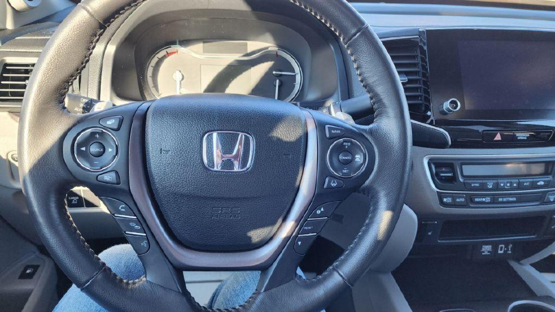 2022 GRAY HONDA RIDGELINE RTL - AWD (5FPYK3F52NB) with an 3.5L engine, Automatic transmission, located at 101 S. Halleck St., DeMotte, 46310, (219) 987-2922, 41.202343, -87.198189 - Photo#7