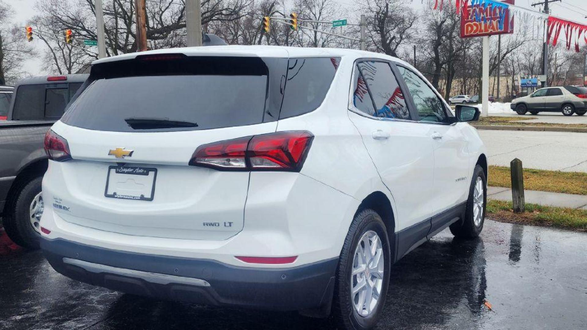 2023 WHITE CHEVROLET EQUINOX LT - AWD (3GNAXTEG5PS) with an 1.5L engine, Automatic transmission, located at 101 S. Halleck St., DeMotte, 46310, (219) 987-2922, 41.202343, -87.198189 - Photo#2