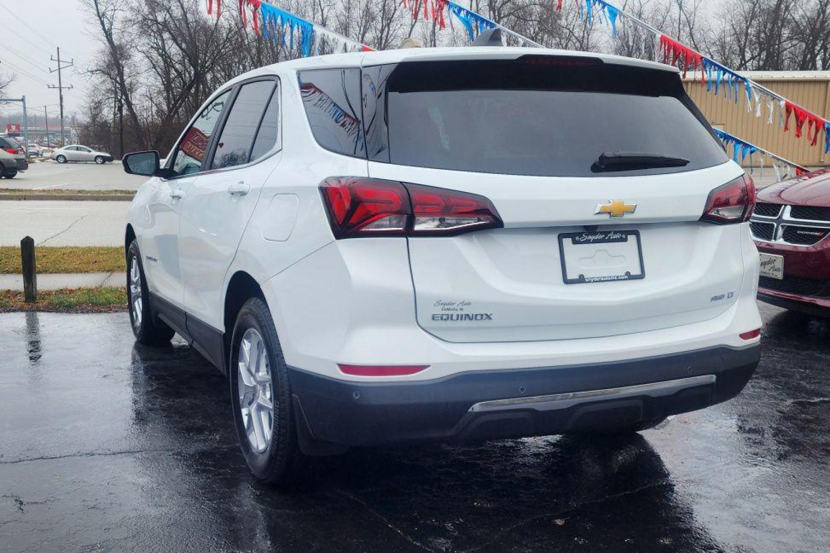 2023 WHITE CHEVROLET EQUINOX LT - AWD (3GNAXTEG5PS) with an 1.5L engine, Automatic transmission, located at 101 S. Halleck St., DeMotte, 46310, (219) 987-2922, 41.202343, -87.198189 - Photo#3