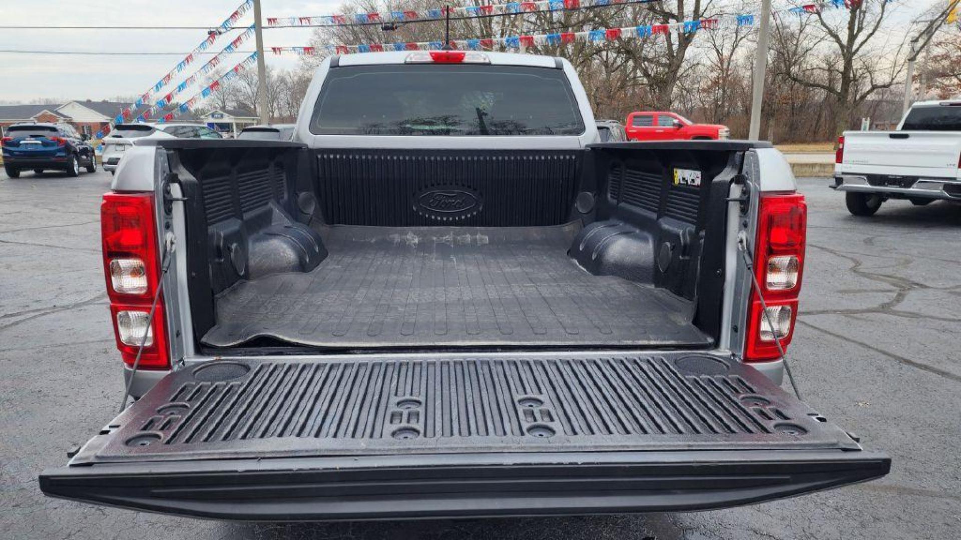 2020 SILVER FORD RANGER XL -RWD (1FTER1EH7LL) with an 2.3L engine, Automatic transmission, located at 101 S. Halleck St., DeMotte, 46310, (219) 987-2922, 41.202343, -87.198189 - Photo#5