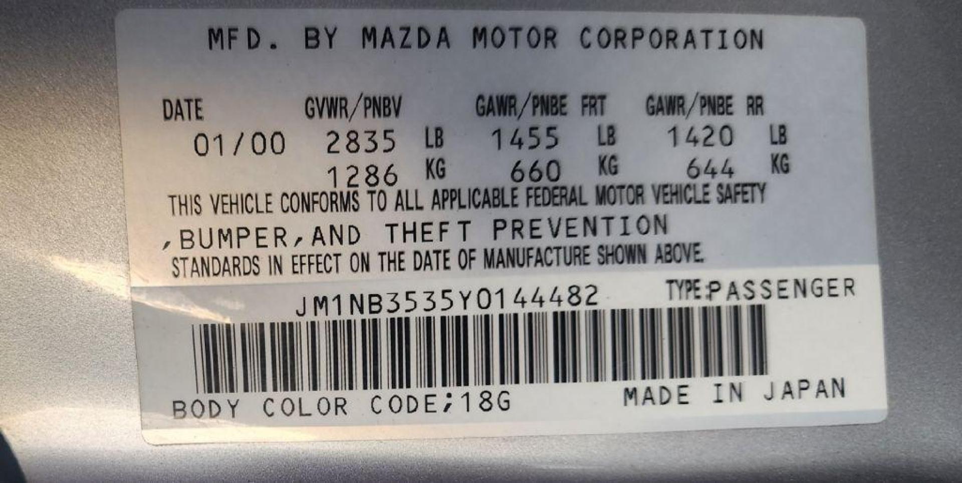 2000 SILVER MAZDA MX-5 MIATA BASE - RWD (JM1NB3535Y0) with an 1.8L engine, Automatic transmission, located at 101 S. Halleck St., DeMotte, 46310, (219) 987-2922, 41.202343, -87.198189 - Photo#8