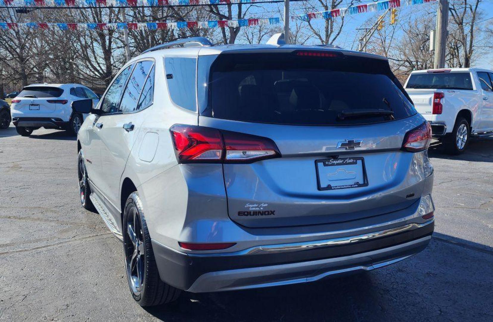 2023 GRAY CHEVROLET EQUINOX PREMIER - AWD (3GNAXXEG3PL) with an 1.5L engine, Automatic transmission, located at 101 S. Halleck St., DeMotte, 46310, (219) 987-2922, 41.202343, -87.198189 - Photo#3