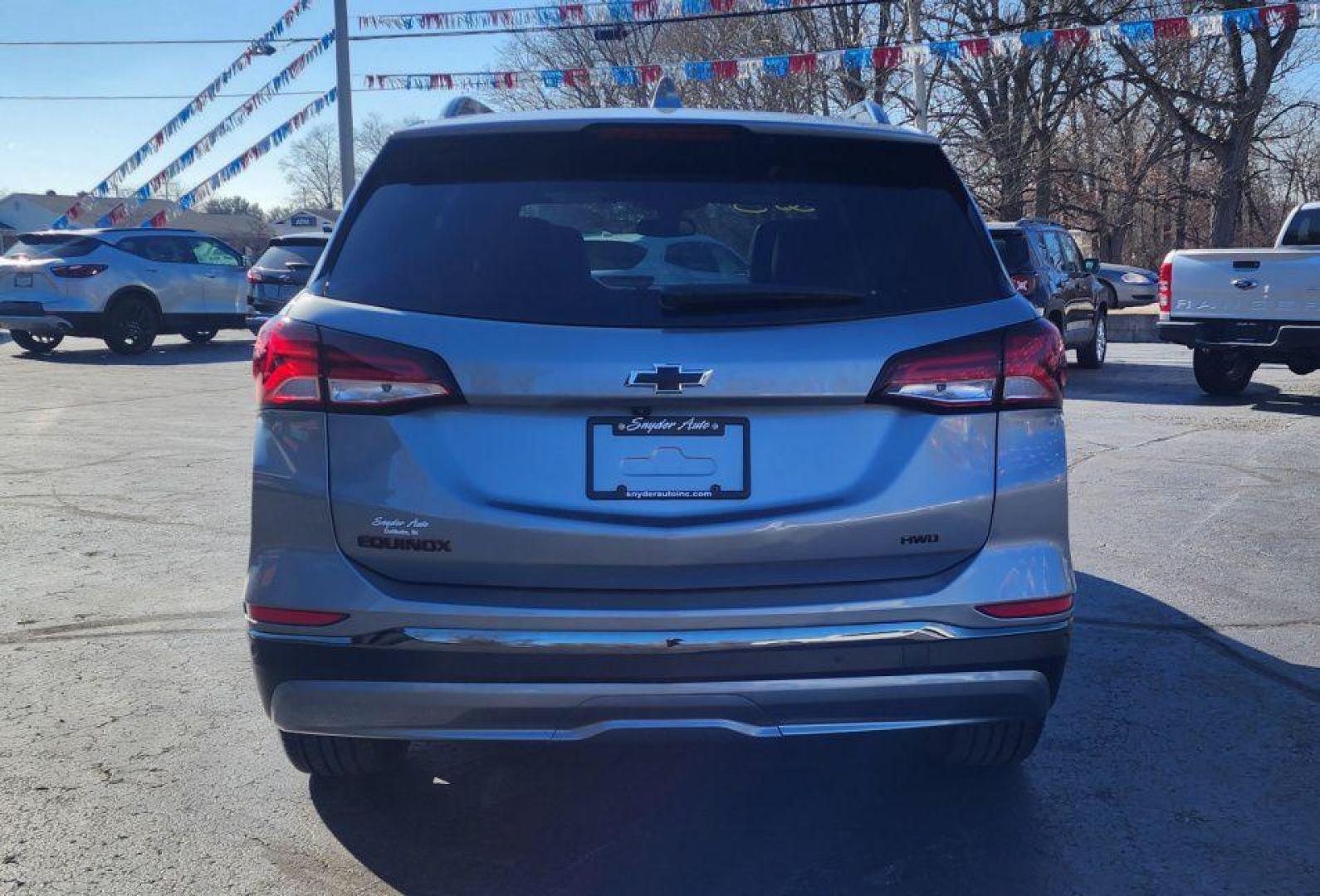 2023 GRAY CHEVROLET EQUINOX PREMIER - AWD (3GNAXXEG3PL) with an 1.5L engine, Automatic transmission, located at 101 S. Halleck St., DeMotte, 46310, (219) 987-2922, 41.202343, -87.198189 - Photo#4