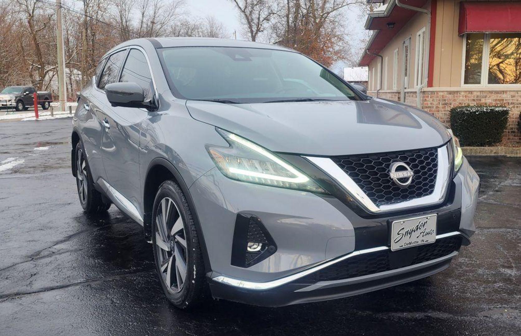 2023 GRAY NISSAN MURANO SL - AWD (5N1AZ2CS4PC) with an 3.5L engine, Automatic transmission, located at 101 S. Halleck St., DeMotte, 46310, (219) 987-2922, 41.202343, -87.198189 - Photo#1