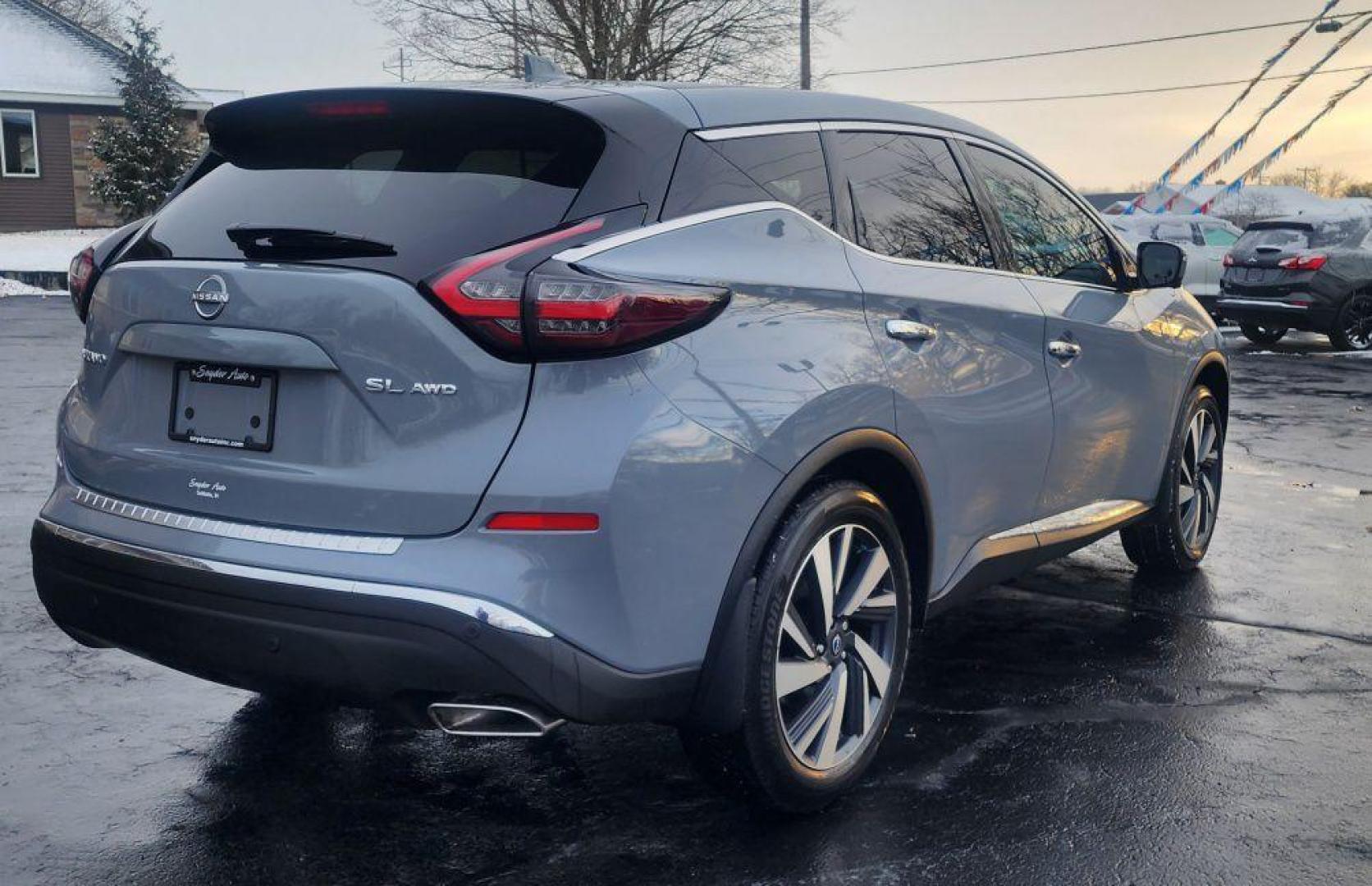 2023 GRAY NISSAN MURANO SL - AWD (5N1AZ2CS4PC) with an 3.5L engine, Automatic transmission, located at 101 S. Halleck St., DeMotte, 46310, (219) 987-2922, 41.202343, -87.198189 - Photo#2