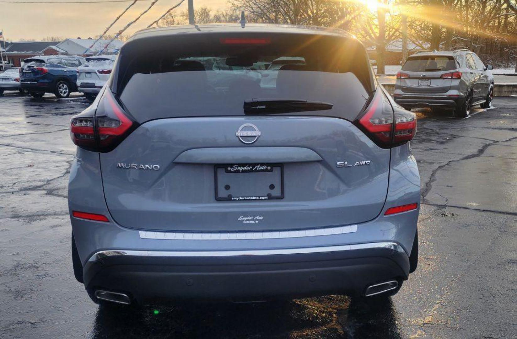 2023 GRAY NISSAN MURANO SL - AWD (5N1AZ2CS4PC) with an 3.5L engine, Automatic transmission, located at 101 S. Halleck St., DeMotte, 46310, (219) 987-2922, 41.202343, -87.198189 - Photo#4