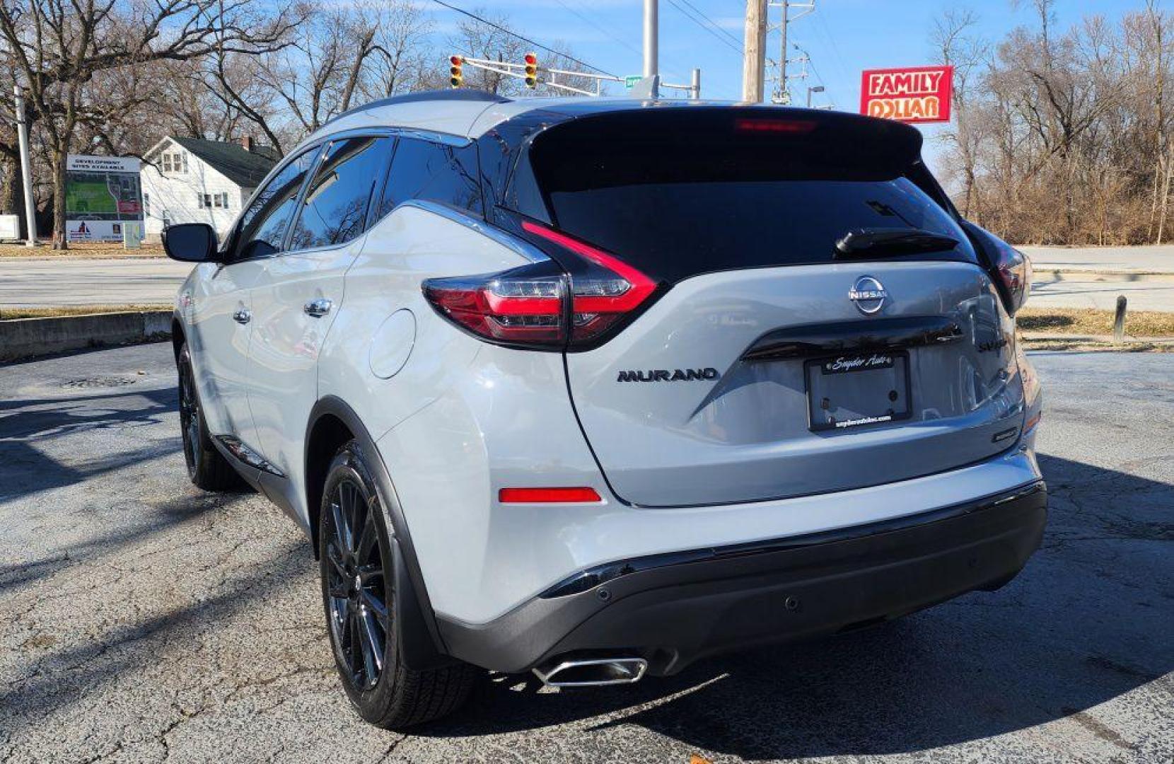 2023 GRAY NISSAN MURANO SV - AWD (5N1AZ2BSXPC) with an 3.5L engine, Automatic transmission, located at 101 S. Halleck St., DeMotte, 46310, (219) 987-2922, 41.202343, -87.198189 - Photo#3