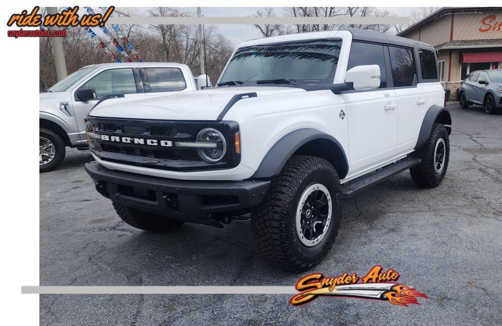 2023 WHITE FORD BRONCO OUTER BANKS ADV - AWD (1FMEE5DP6PL) with an 2.7L engine, Automatic transmission, located at 101 S. Halleck St., DeMotte, 46310, (219) 987-2922, 41.202343, -87.198189 - Photo#0