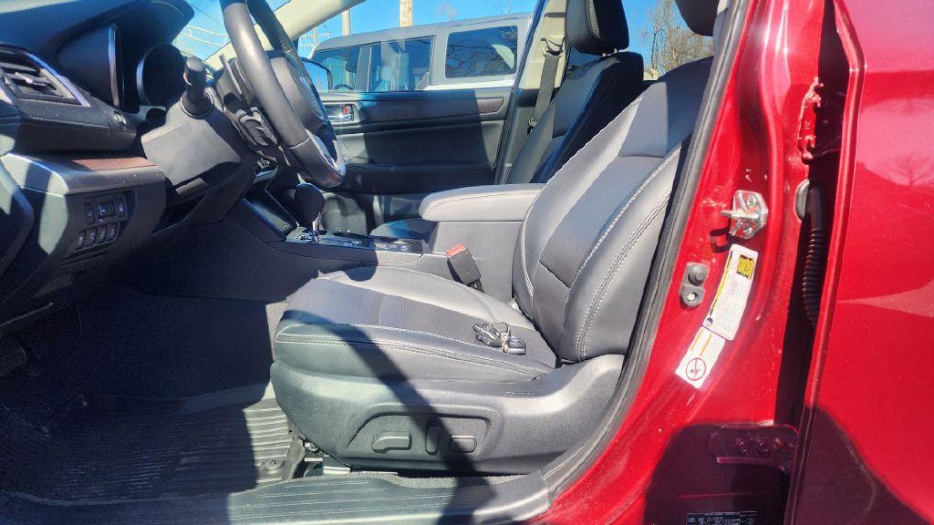 2019 BURGUN SUBARU OUTBACK 2.5I LIMITED - AWD (4S4BSANC7K3) with an 2.5L engine, Continuously Variable transmission, located at 101 S. Halleck St., DeMotte, 46310, (219) 987-2922, 41.202343, -87.198189 - Photo#5