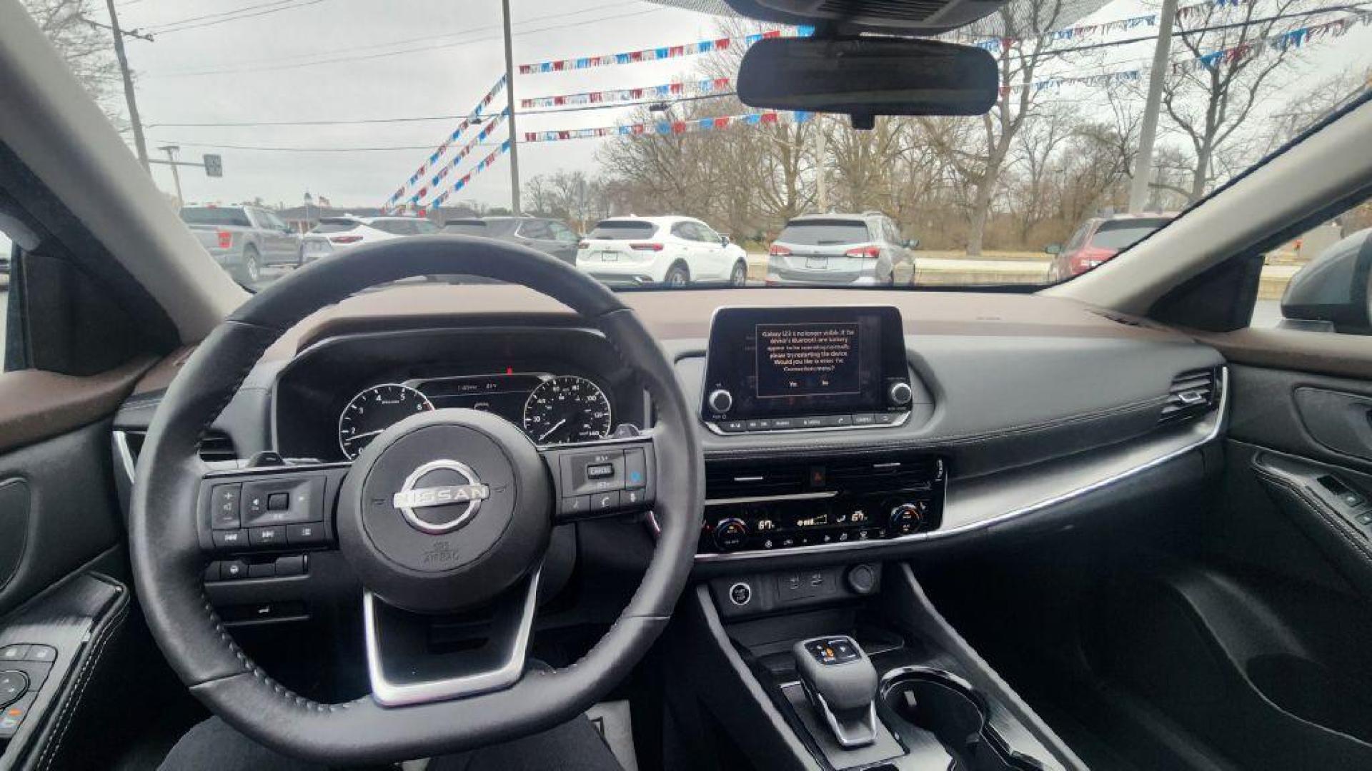 2023 GRAY NISSAN ROGUE SV - AWD (5N1BT3BB2PC) with an 1.5L engine, Automatic transmission, located at 101 S. Halleck St., DeMotte, 46310, (219) 987-2922, 41.202343, -87.198189 - Photo#10