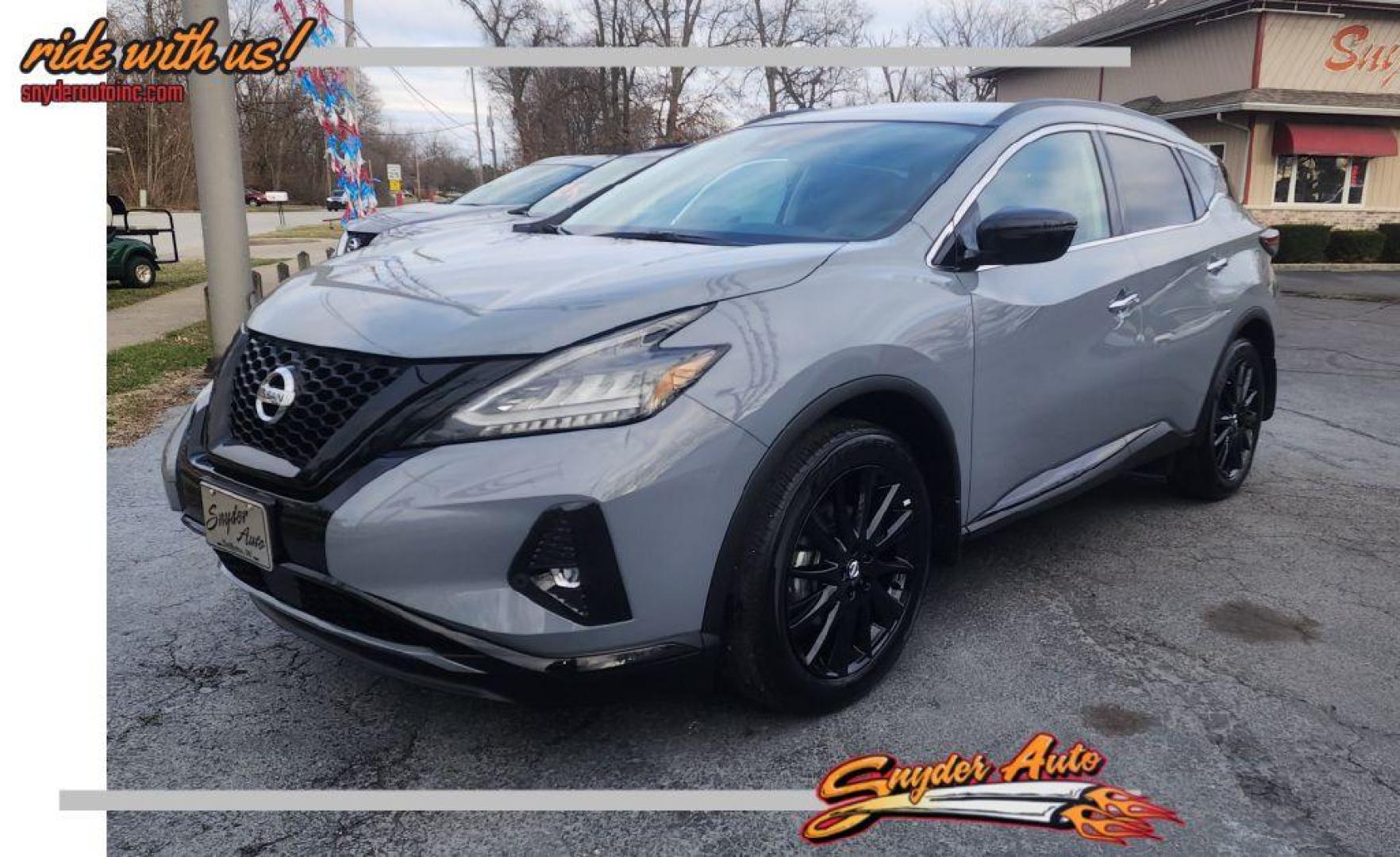 2022 GRAY NISSAN MURANO SV (5N1AZ2BS4NC) with an 3.5L engine, Automatic transmission, located at 101 S. Halleck St., DeMotte, 46310, (219) 987-2922, 41.202343, -87.198189 - Photo#0