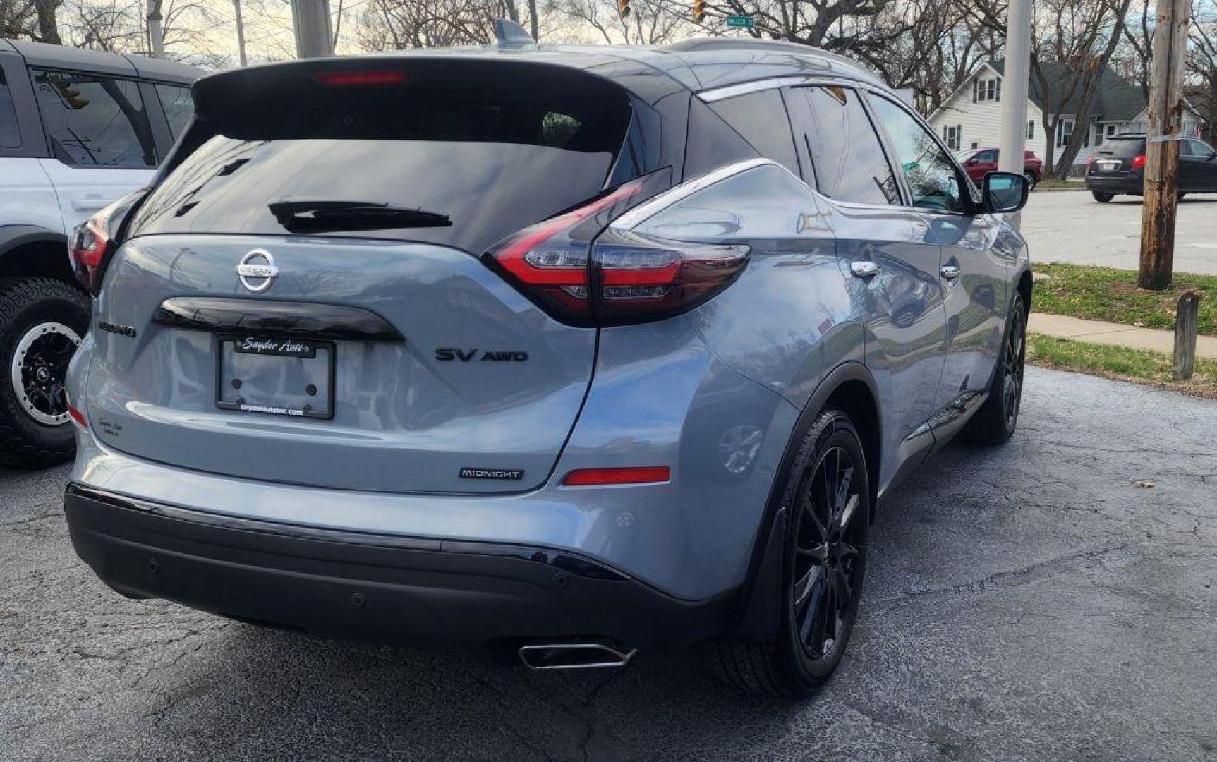 2022 GRAY NISSAN MURANO SV (5N1AZ2BS4NC) with an 3.5L engine, Automatic transmission, located at 101 S. Halleck St., DeMotte, 46310, (219) 987-2922, 41.202343, -87.198189 - Photo#2