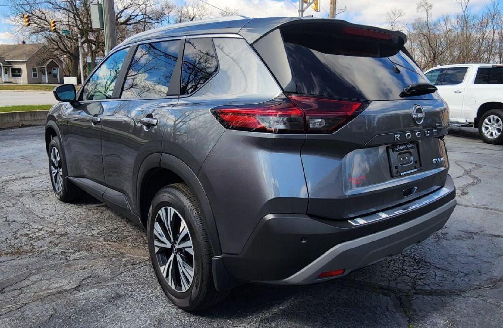 2023 GRAY NISSAN ROGUE SV - AWD (5N1BT3BB7PC) with an 1.5L engine, Automatic transmission, located at 101 S. Halleck St., DeMotte, 46310, (219) 987-2922, 41.202343, -87.198189 - Photo#3