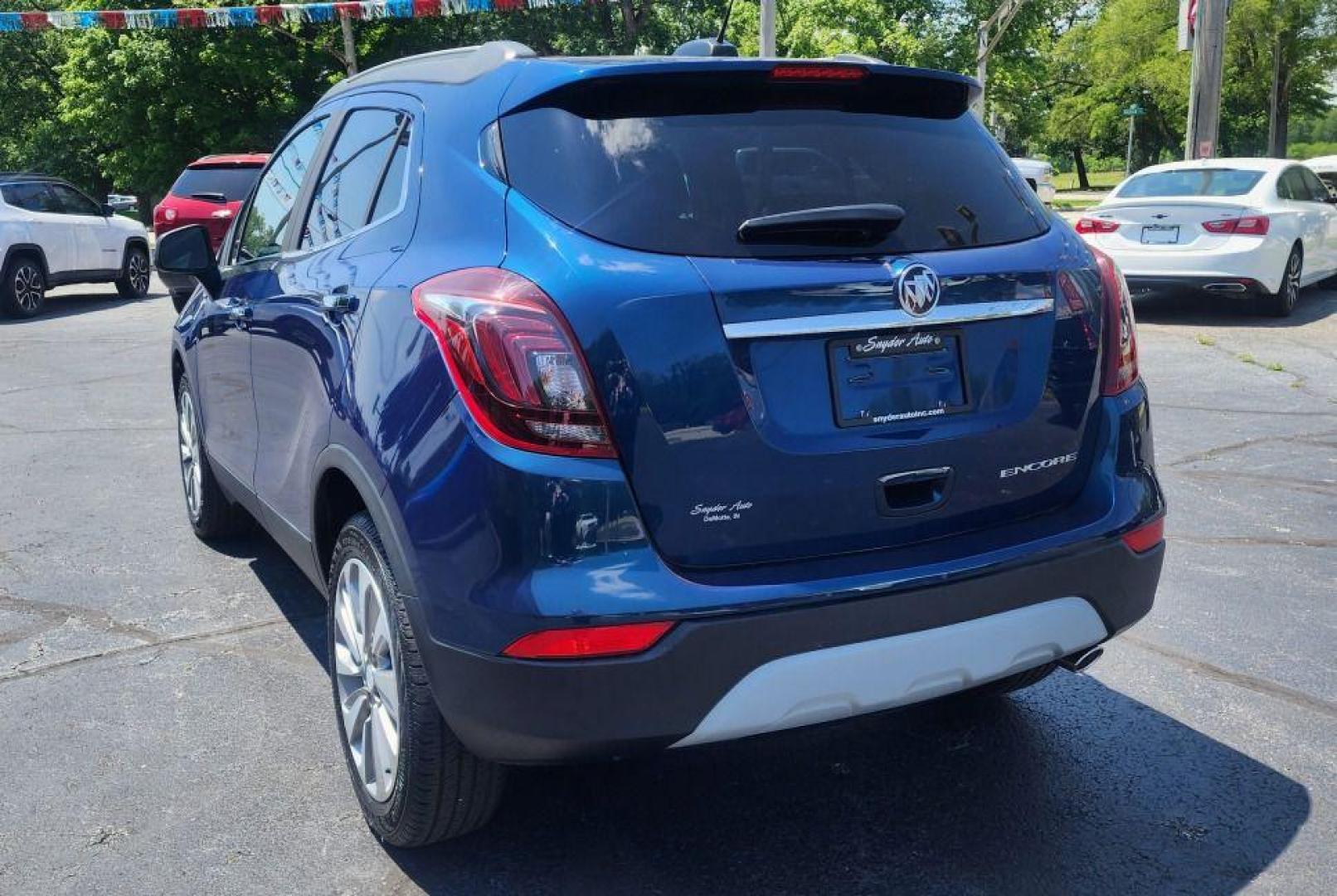 2020 BLUE BUICK ENCORE PREFERRED - FWD (KL4CJASB9LB) with an 1.4L engine, Automatic transmission, located at 101 S. Halleck St., DeMotte, 46310, (219) 987-2922, 41.202343, -87.198189 - Photo#3