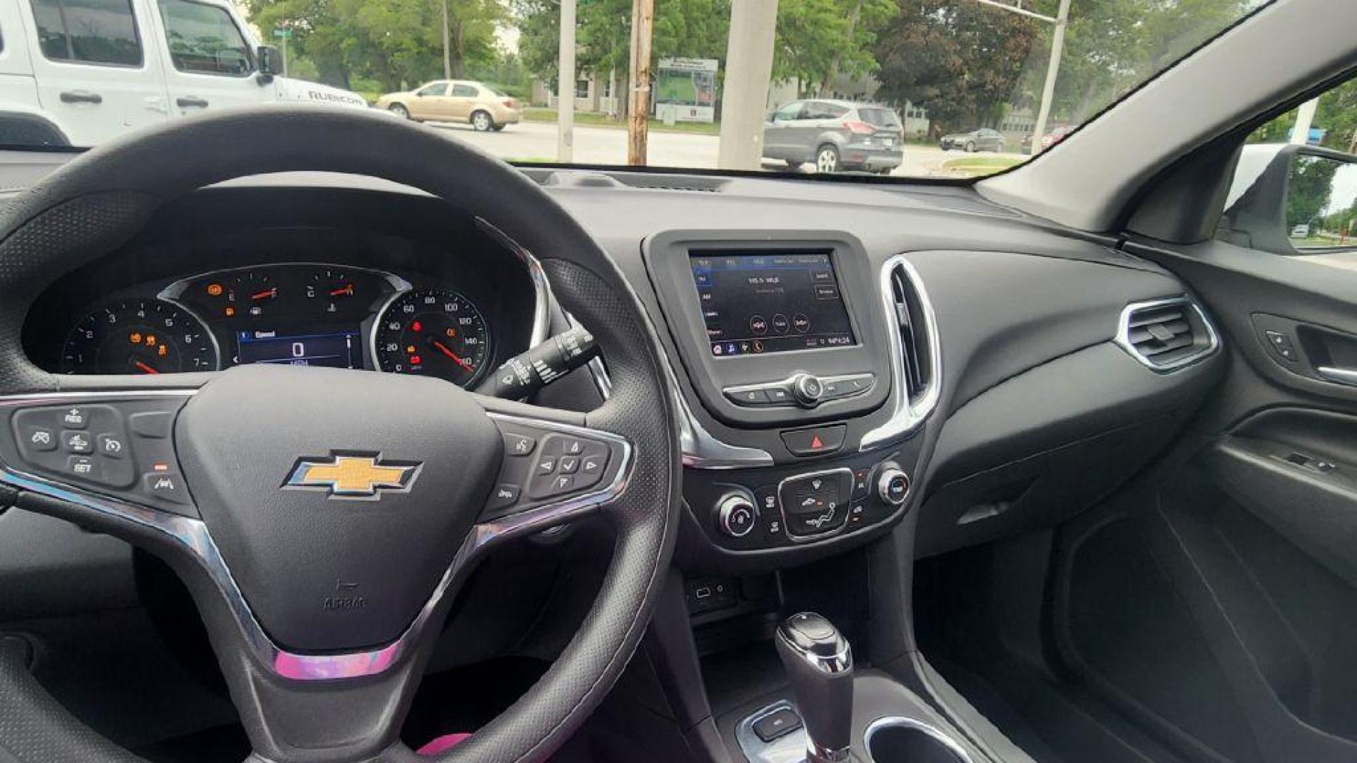 2021 WHITE CHEVROLET EQUINOX LT - AWD (3GNAXTEV3MS) with an 1.5L engine, Automatic transmission, located at 101 S. Halleck St., DeMotte, 46310, (219) 987-2922, 41.202343, -87.198189 - Photo#8