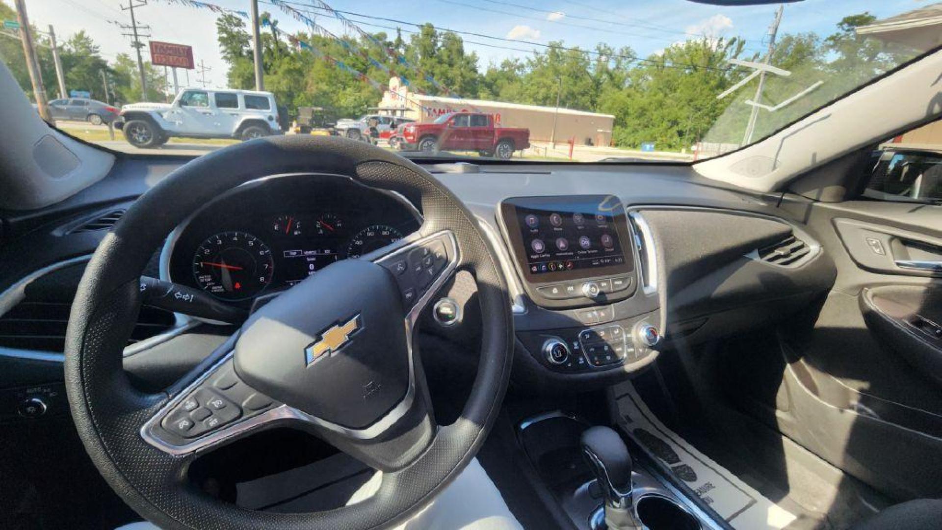 2022 BLACK CHEVROLET MALIBU LT - FWD (1G1ZD5ST0NF) with an 1.5L engine, Continuously Variable transmission, located at 101 S. Halleck St., DeMotte, 46310, (219) 987-2922, 41.202343, -87.198189 - Photo#8