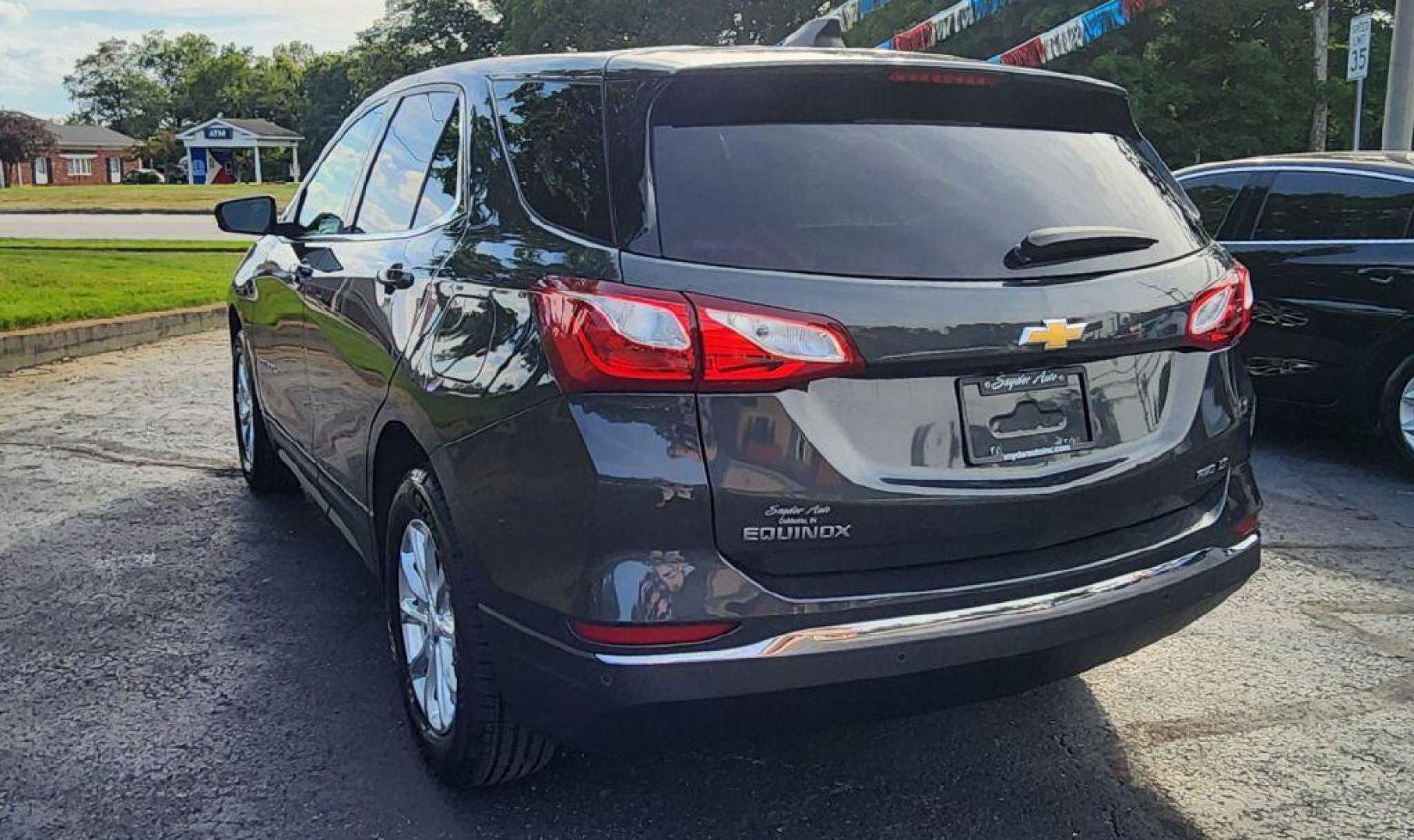 2020 GRAY CHEVROLET EQUINOX LT - AWD (2GNAXTEV1L6) with an 1.5L engine, Automatic transmission, located at 101 S. Halleck St., DeMotte, 46310, (219) 987-2922, 41.202343, -87.198189 - Photo#3