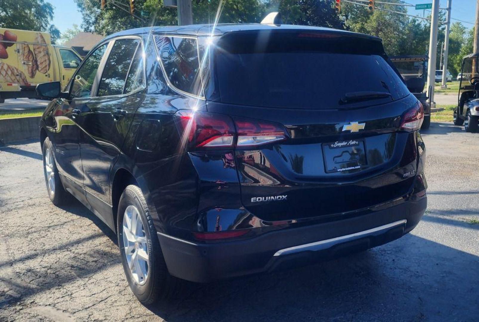 2023 BLACK CHEVROLET EQUINOX LT-AWD (3GNAXTEG7PL) with an 1.5L engine, Automatic transmission, located at 101 S. Halleck St., DeMotte, 46310, (219) 987-2922, 41.202343, -87.198189 - Photo#3