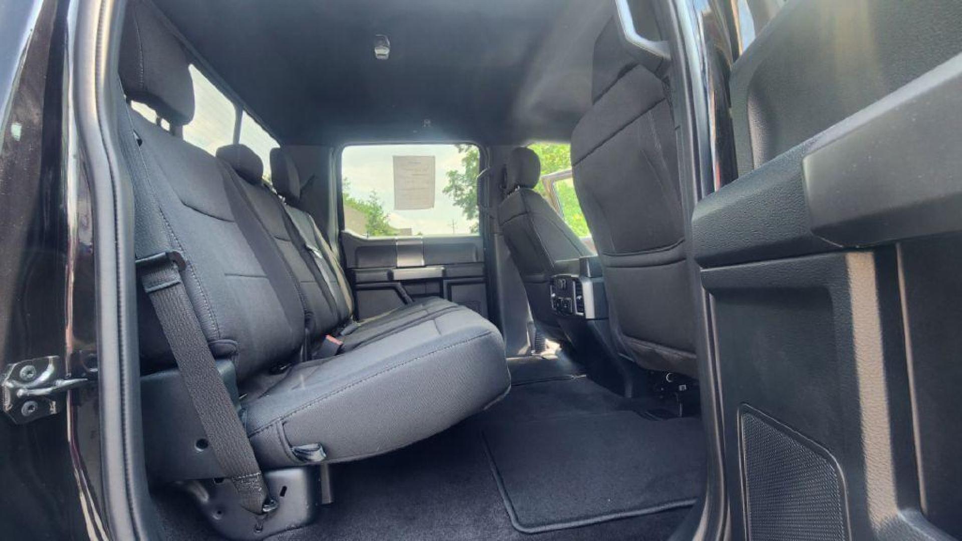 2020 BLACK FORD F150 SUPERCREW - 4WD (1FTEW1EP8LF) with an 2.7L engine, Automatic transmission, located at 101 S. Halleck St., DeMotte, 46310, (219) 987-2922, 41.202343, -87.198189 - Photo#9