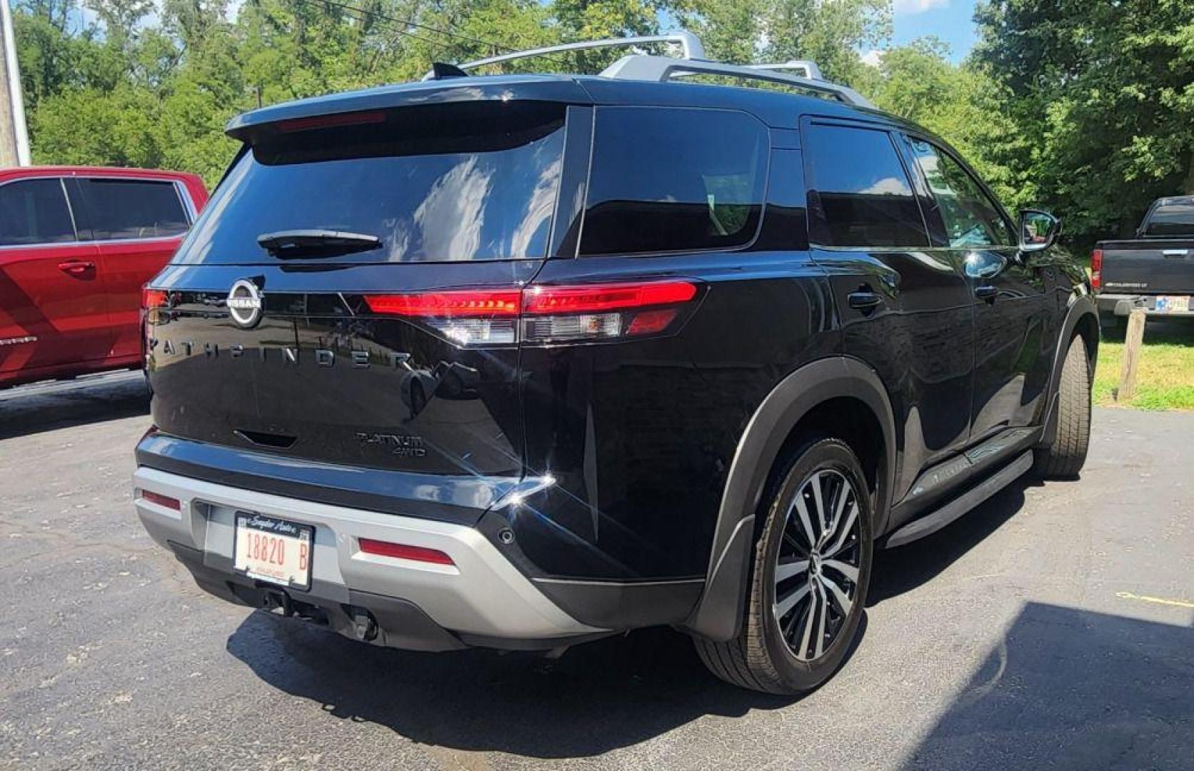 2023 BLACK NISSAN PATHFINDER PLATINUM - 4WD (5N1DR3DK8PC) with an 3.5L engine, Automatic transmission, located at 101 S. Halleck St., DeMotte, 46310, (219) 987-2922, 41.202343, -87.198189 - Photo#2