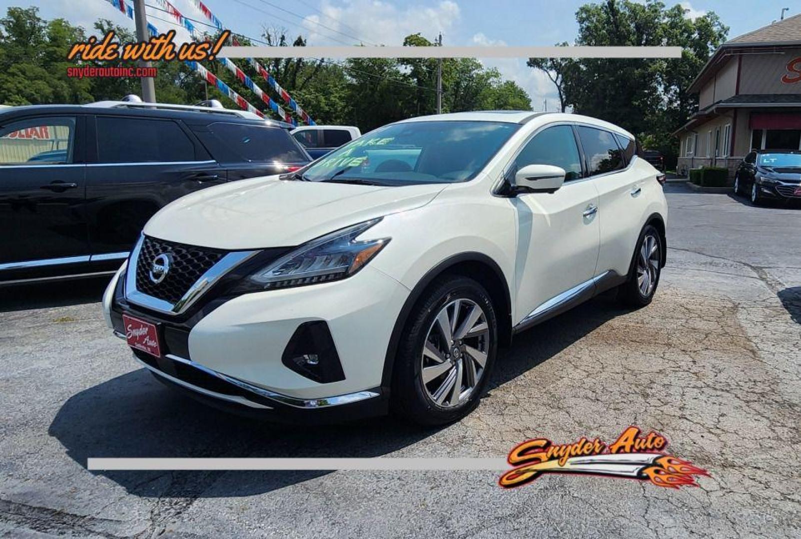 2021 WHITE NISSAN MURANO SL - AWD (5N1AZ2CS2MC) with an 3.5L engine, Continuously Variable transmission, located at 101 S. Halleck St., DeMotte, 46310, (219) 987-2922, 41.202343, -87.198189 - Photo#0