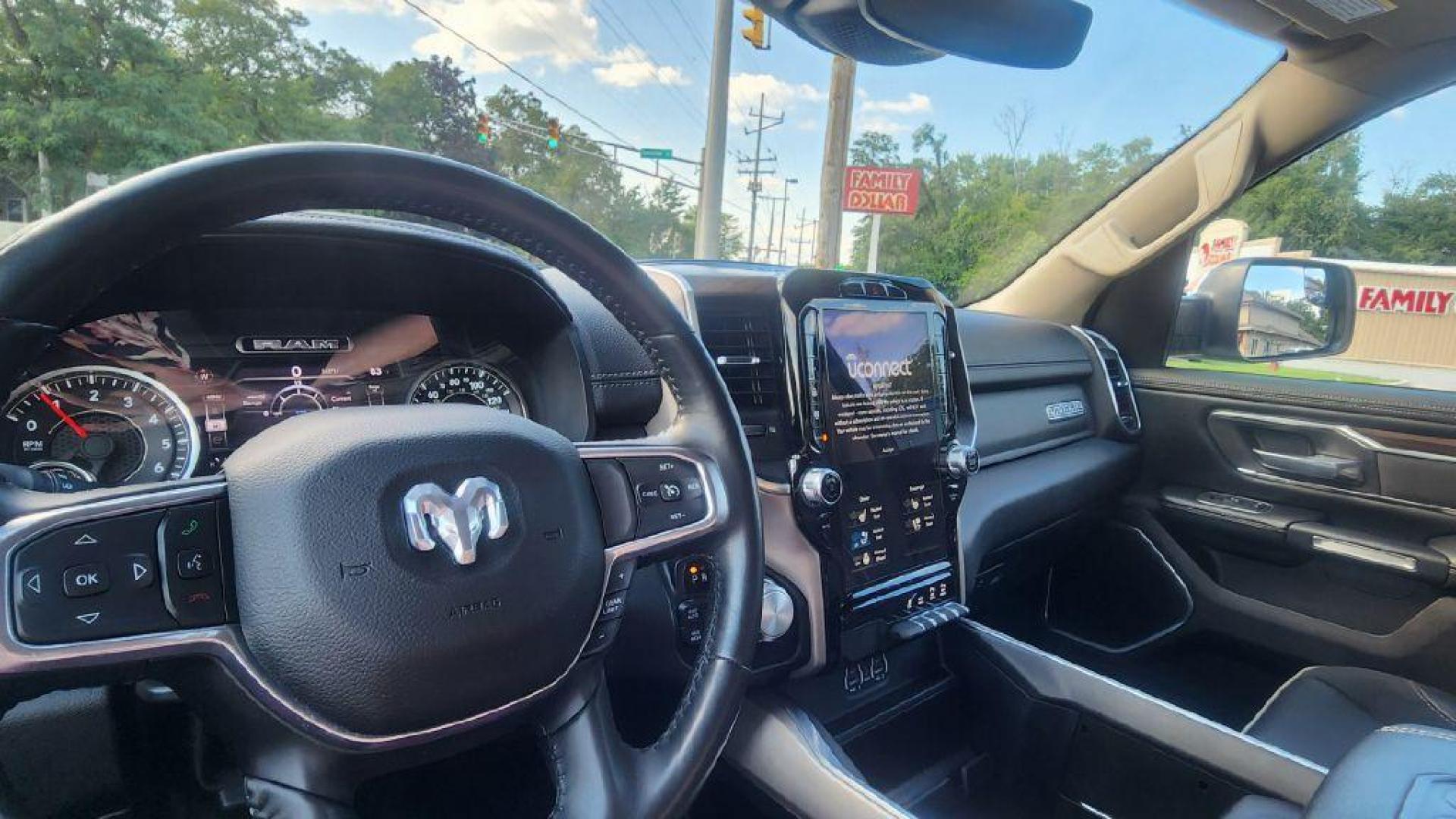 2021 WHITE RAM 1500 LARAMIE - 4WD (1C6SRFJT8MN) with an 5.7L engine, Automatic transmission, located at 101 S. Halleck St., DeMotte, 46310, (219) 987-2922, 41.202343, -87.198189 - Photo#8