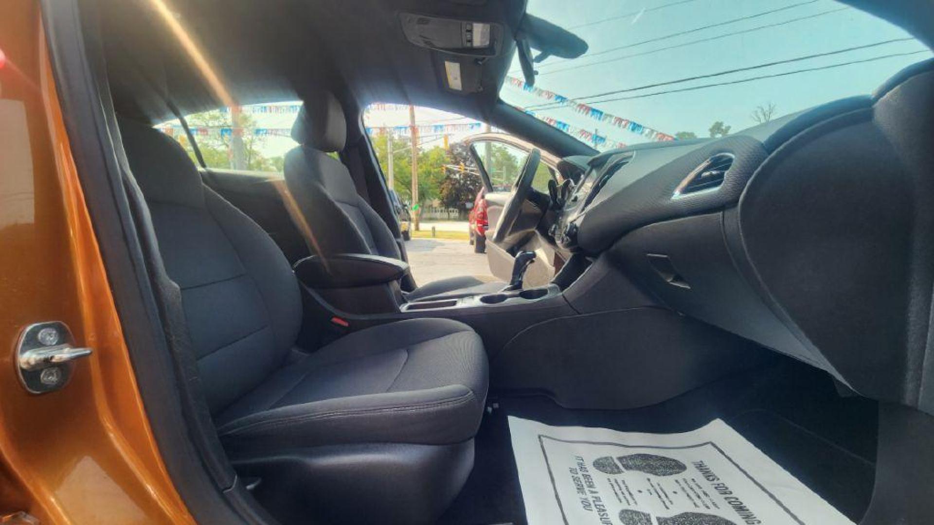 2017 ORANGE CHEVROLET CRUZE LT (3G1BE6SM4HS) with an 1.4L engine, Automatic transmission, located at 101 S. Halleck St., DeMotte, 46310, (219) 987-2922, 41.202343, -87.198189 - Photo#7