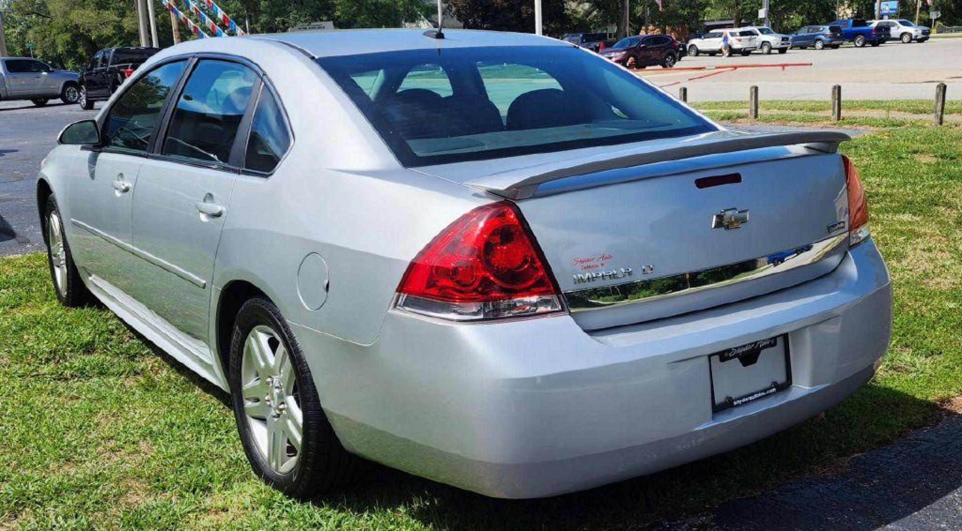 2011 SILVER CHEVROLET IMPALA LT (2G1WB5EK7B1) with an 3.5L engine, Automatic transmission, located at 101 S. Halleck St., DeMotte, 46310, (219) 987-2922, 41.202343, -87.198189 - Photo#3