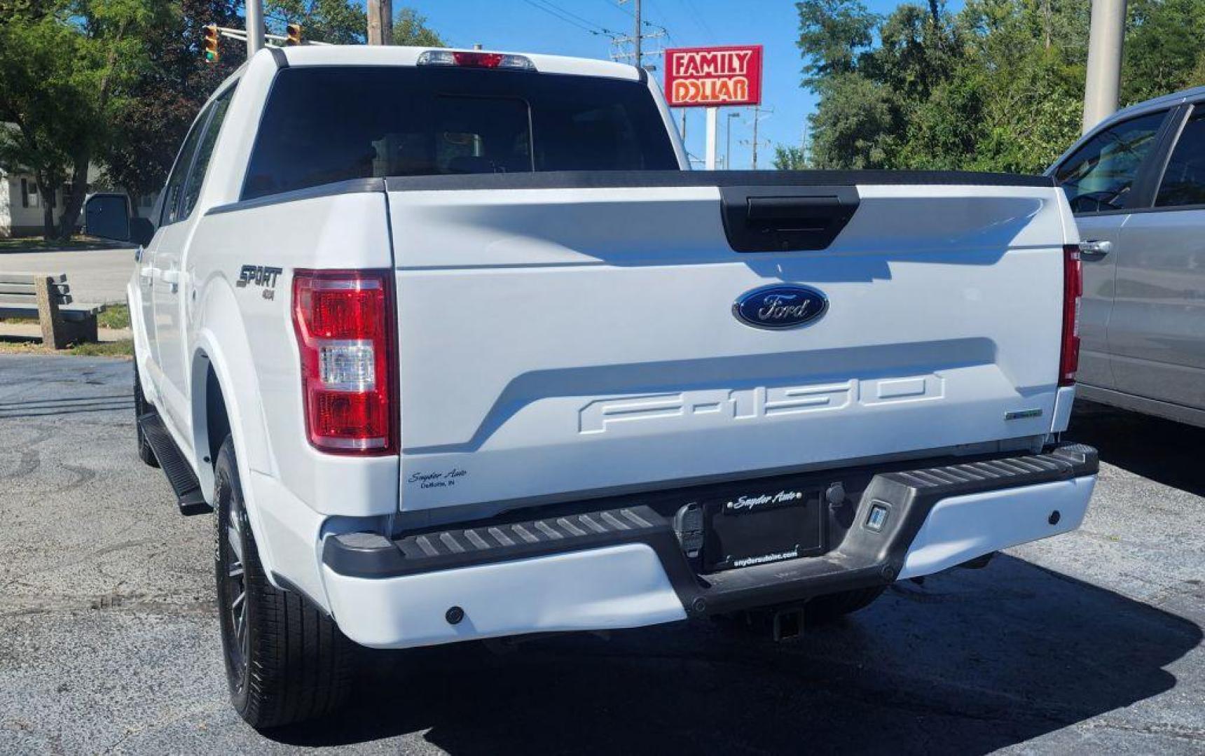 2020 WHITE FORD F150 - 4WD SUPERCREW (1FTEW1EP5LF) with an 2.7L engine, Automatic transmission, located at 101 S. Halleck St., DeMotte, 46310, (219) 987-2922, 41.202343, -87.198189 - Photo#3