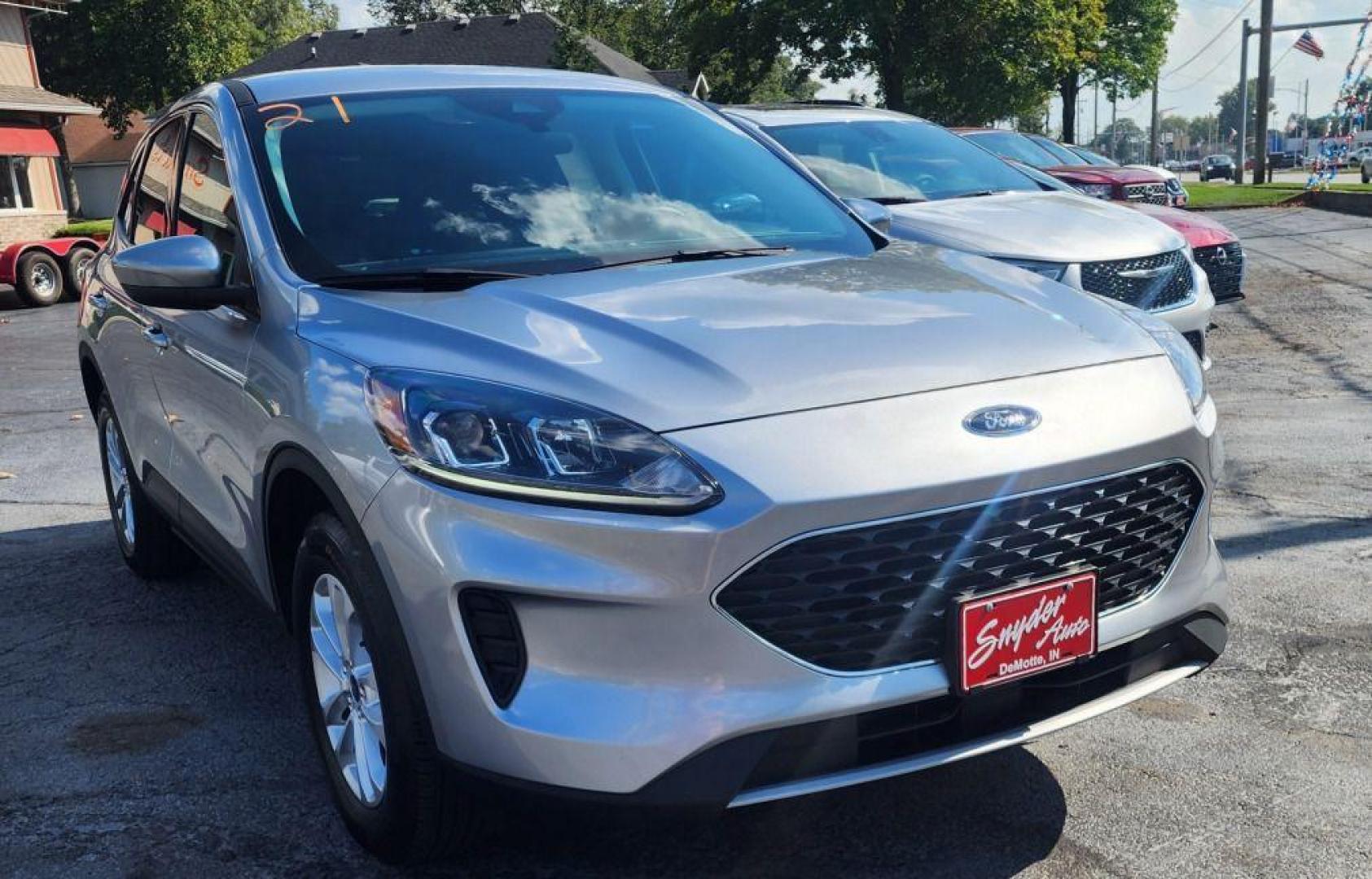 2021 SILVER FORD ESCAPE SE - 4WD (1FMCU9G64MU) with an 1.5L engine, Automatic transmission, located at 101 S. Halleck St., DeMotte, 46310, (219) 987-2922, 41.202343, -87.198189 - Photo#1