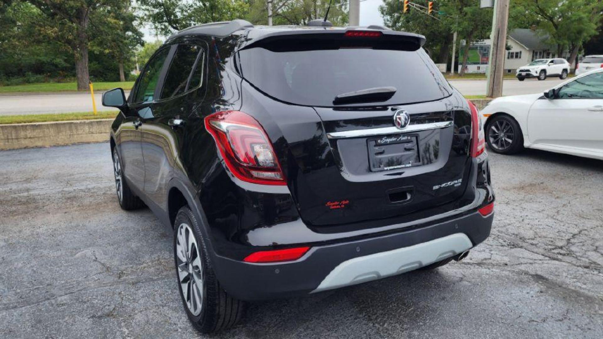 2022 BLACK BUICK ENCORE PREFERRED - AWD (KL4CJESM7NB) with an 1.4L engine, Automatic transmission, located at 101 S. Halleck St., DeMotte, 46310, (219) 987-2922, 41.202343, -87.198189 - Photo#3