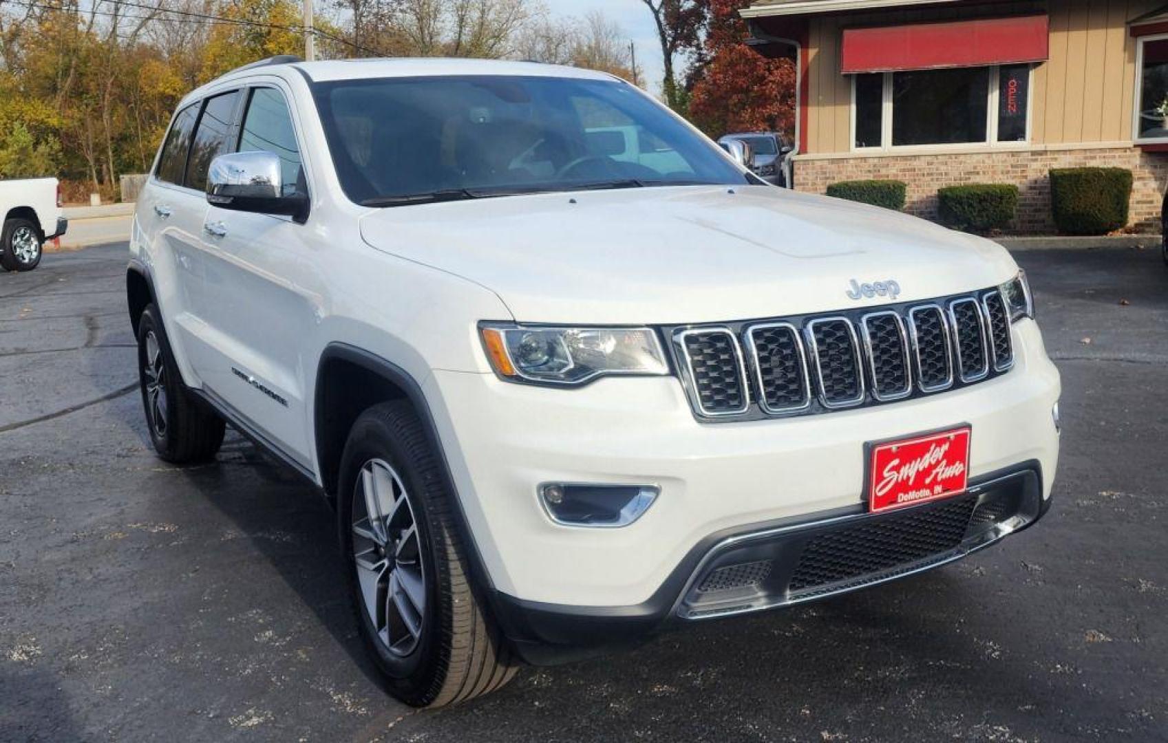 2021 WHITE JEEP GRAND CHEROKEE LIMITED - 4WD (1C4RJFBG9MC) with an 3.6L engine, Automatic transmission, located at 101 S. Halleck St., DeMotte, 46310, (219) 987-2922, 41.202343, -87.198189 - Photo#1