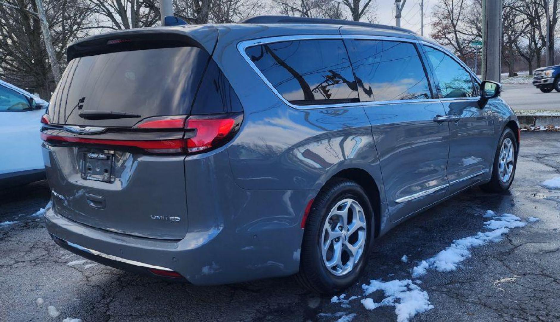 2023 GRAY CHRYSLER PACIFICA LIMITED - FWD (2C4RC1GG4PR) with an 3.6L engine, Automatic transmission, located at 101 S. Halleck St., DeMotte, 46310, (219) 987-2922, 41.202343, -87.198189 - Photo#2