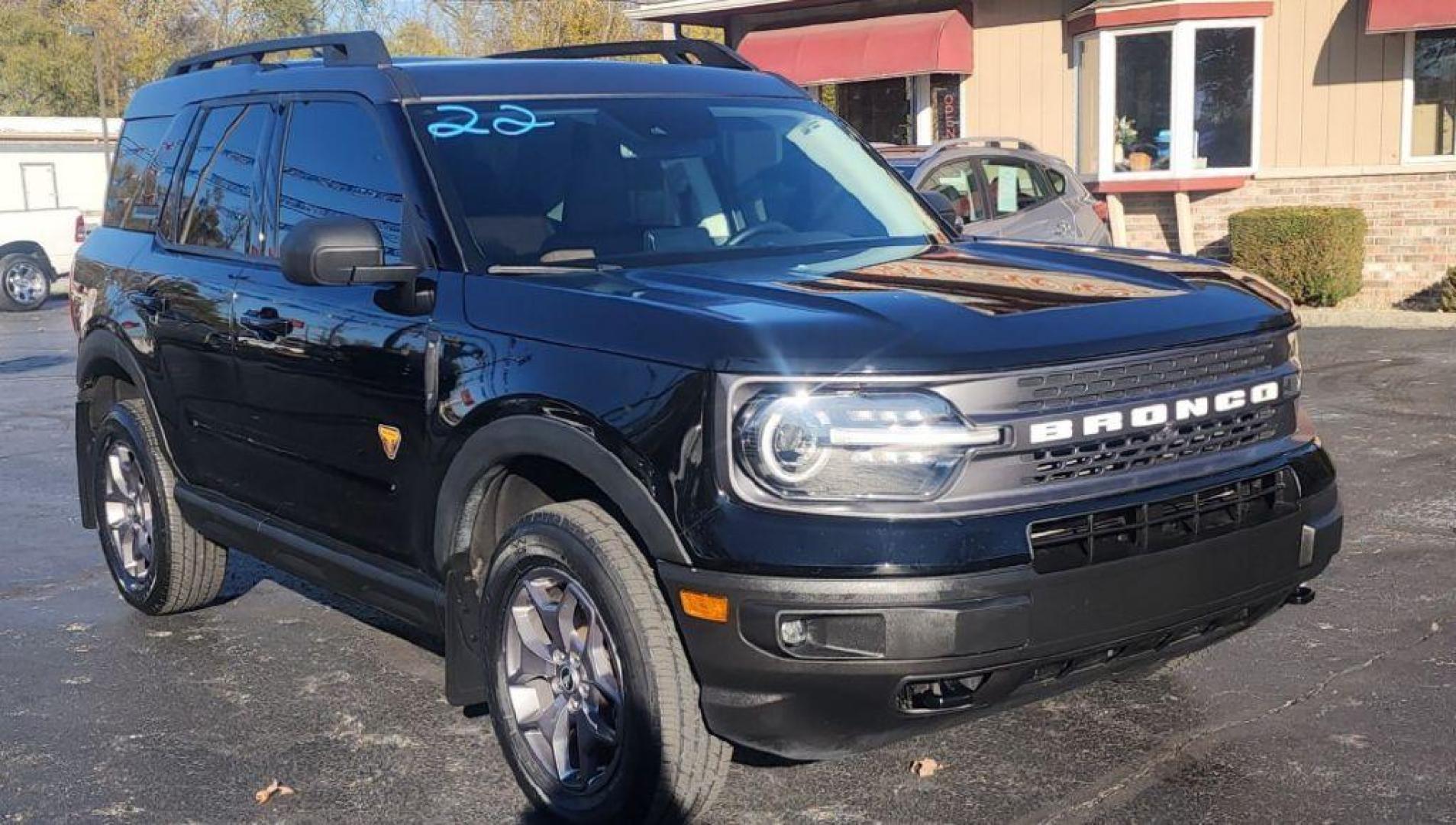 2022 BLACK FORD BRONCO SPORT BADLANDS - 4WD (3FMCR9D98NR) with an 2.0L engine, Automatic transmission, located at 101 S. Halleck St., DeMotte, 46310, (219) 987-2922, 41.202343, -87.198189 - Photo#1