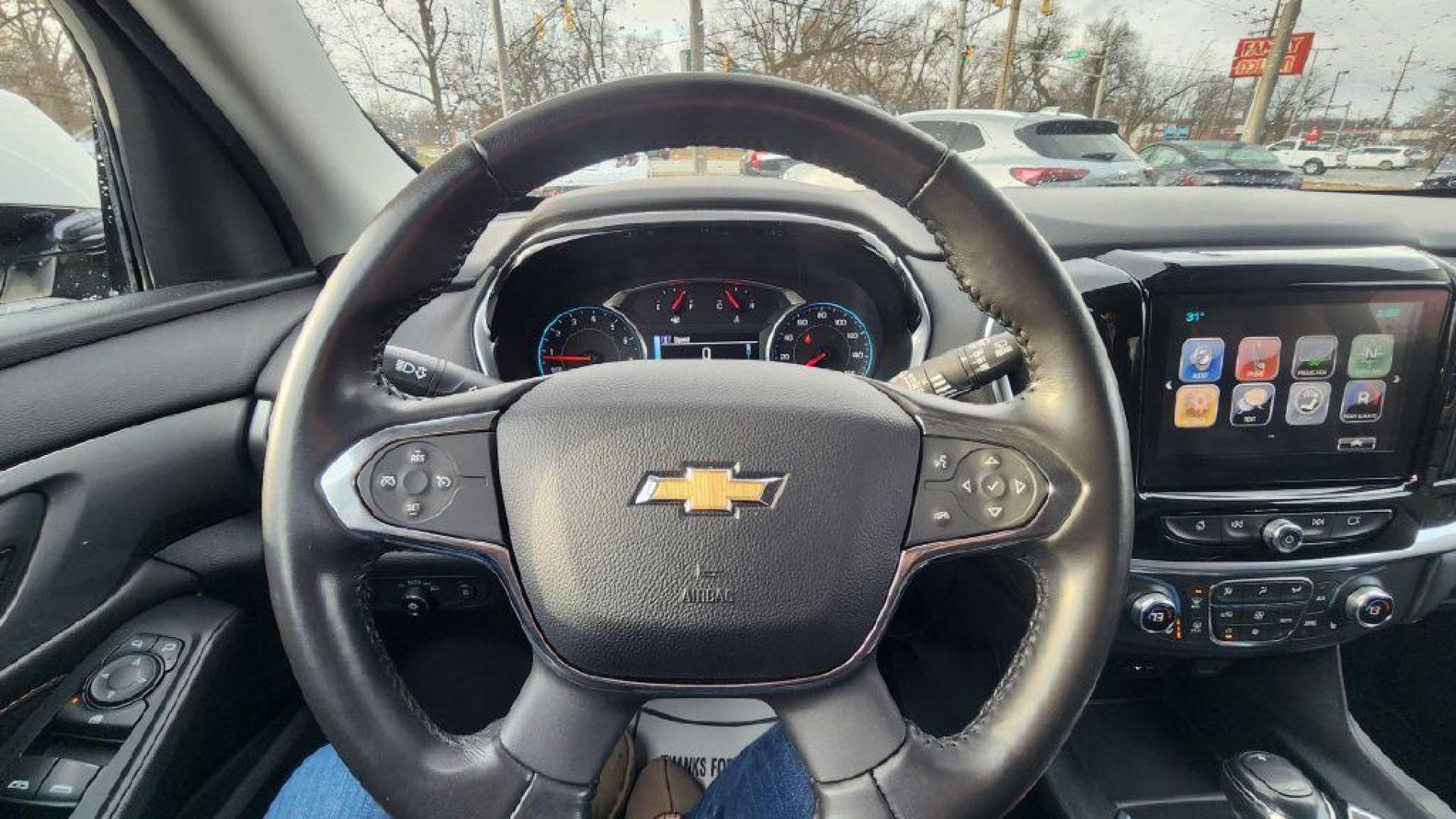 2019 WHITE CHEVROLET TRAVERSE LT - FWD (1GNERHKW7KJ) with an 3.6L engine, Automatic transmission, located at 101 S. Halleck St., DeMotte, 46310, (219) 987-2922, 41.202343, -87.198189 - Photo#12